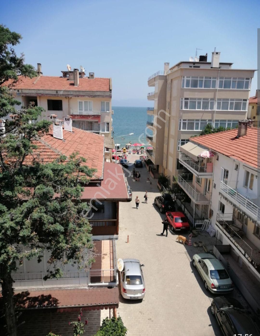 Denize Çok Yakın Daire