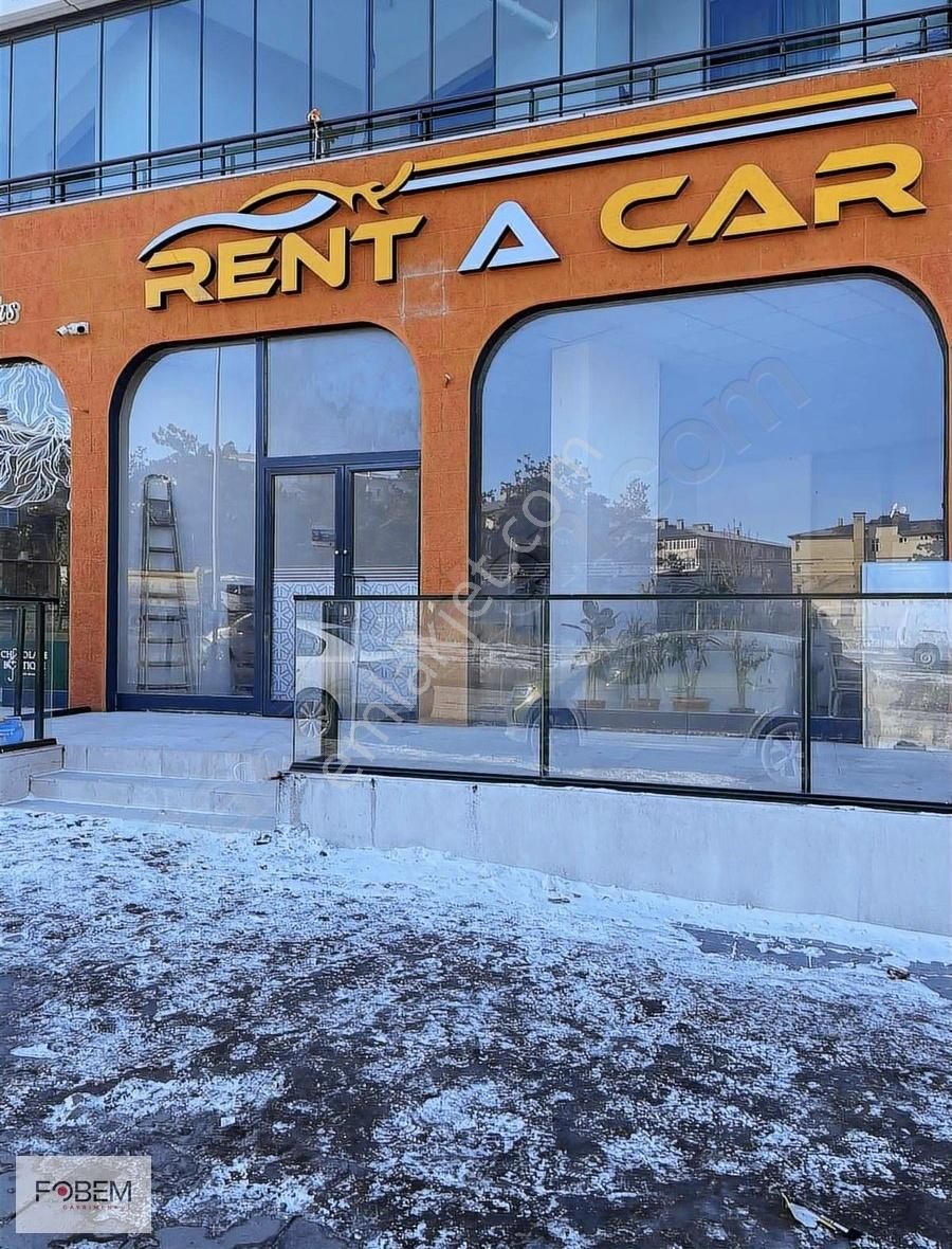 Fobem Gm'den Eski Kombina Caddesi Üzeri Satılık İş Yeri