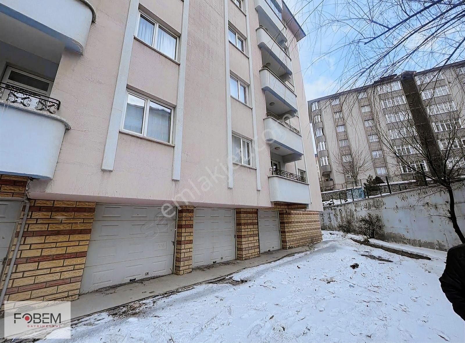 Fobem Gm'den Kayakyolunda Satılık Müstakil Garajlı 4+1 Daire