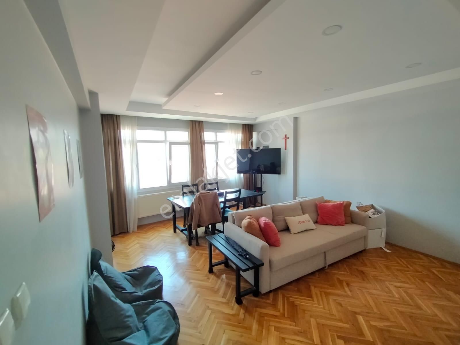 Şişli Gülbahar Mah 3+1 140 M2 Balkonlu Ara Kat Kiralık Daire