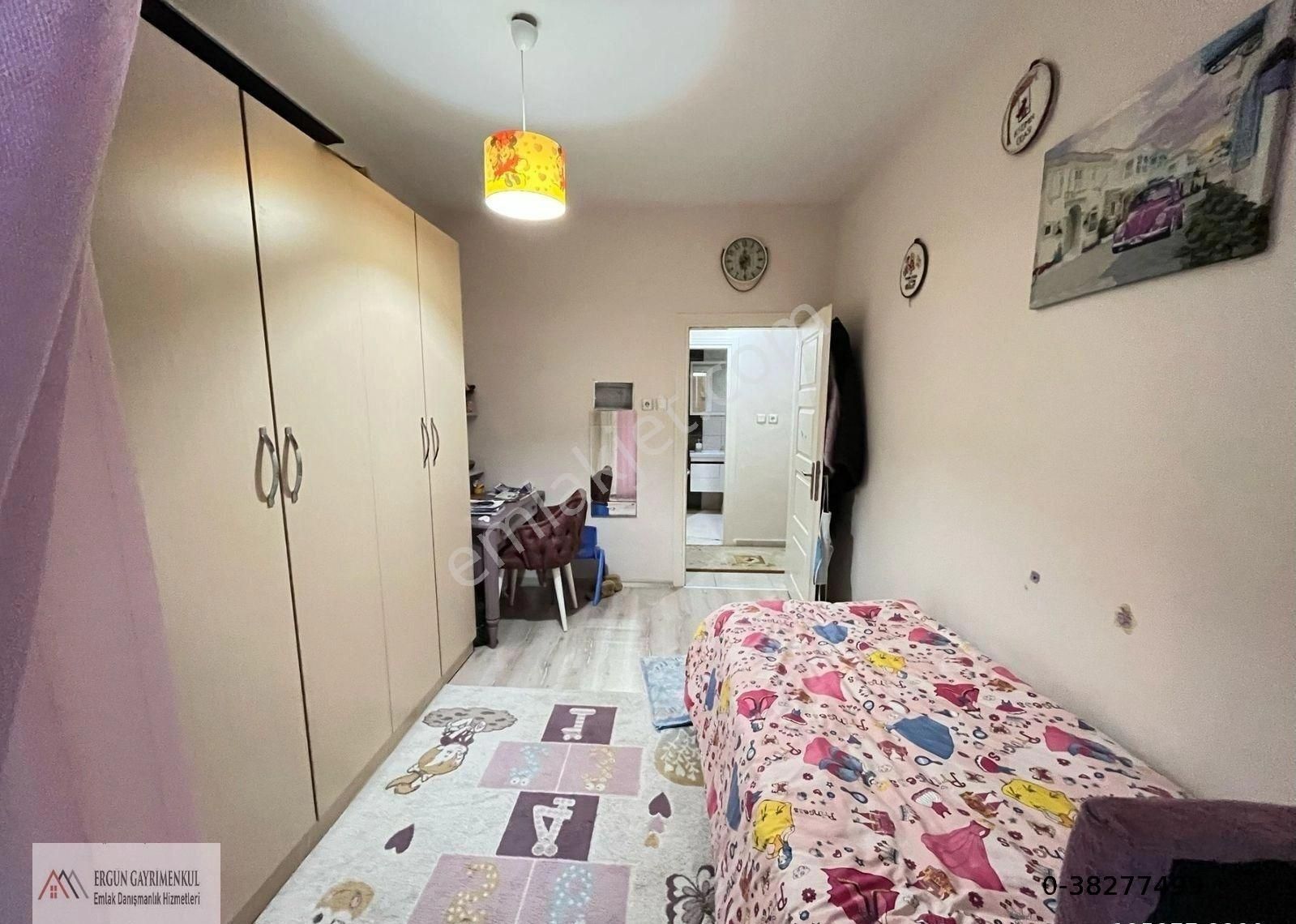 Ergünden Pirireiste Asansörlü Güney Cephe Satılık Temiz 3+1 Daire - Görsel 3