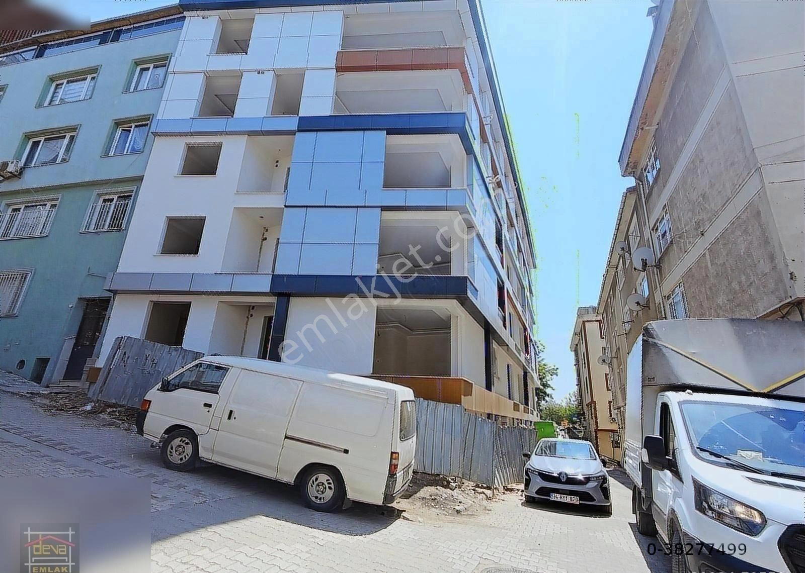 Devadan Sıfır Binada Merkeze Yakın Çift Cepheli Asansörlü 3+1
