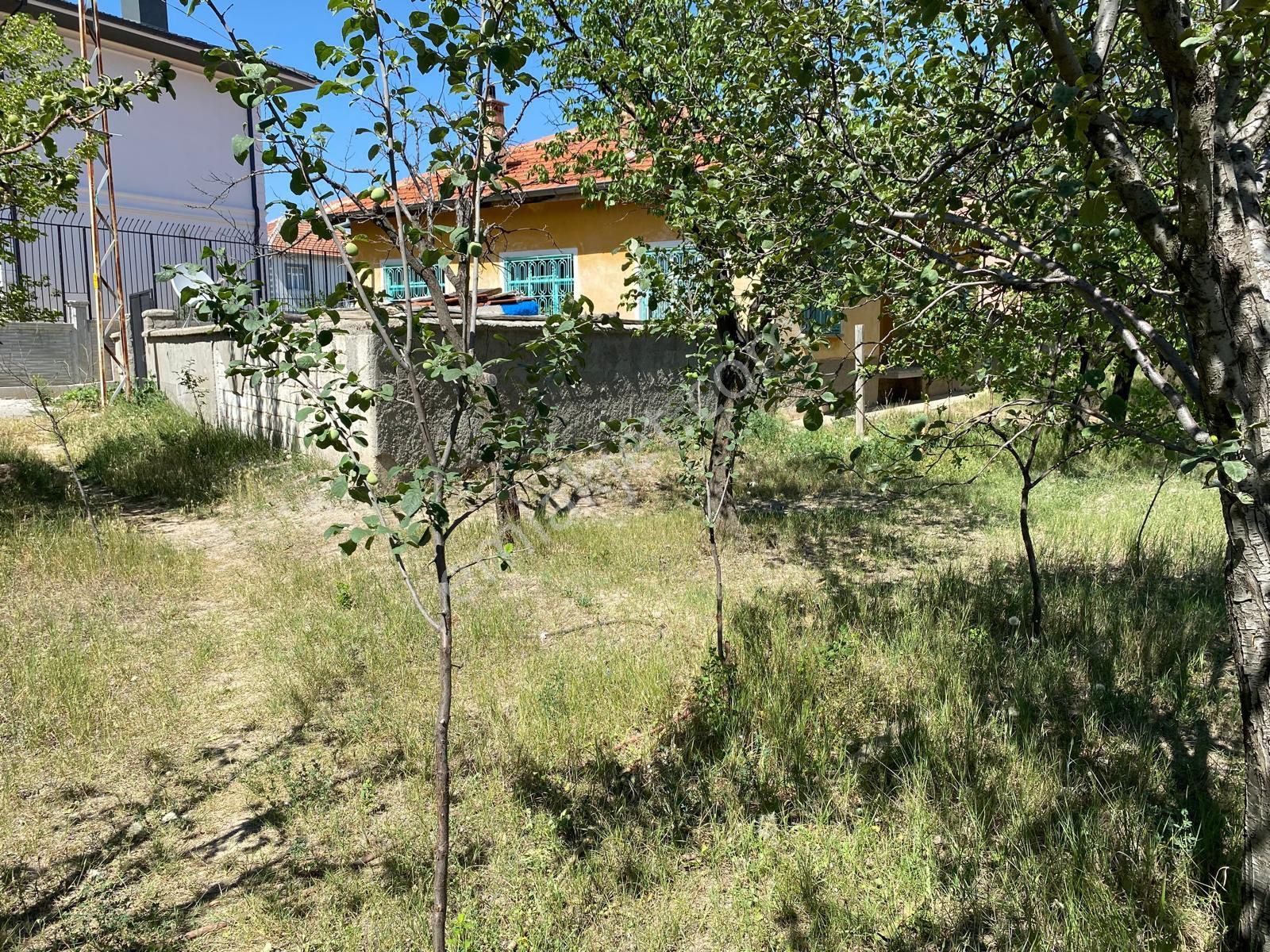 Konya Meram Lalebahçe Mah.1.116 M2 Arsa İçinde 5+1 Satılık Müstakil Ev