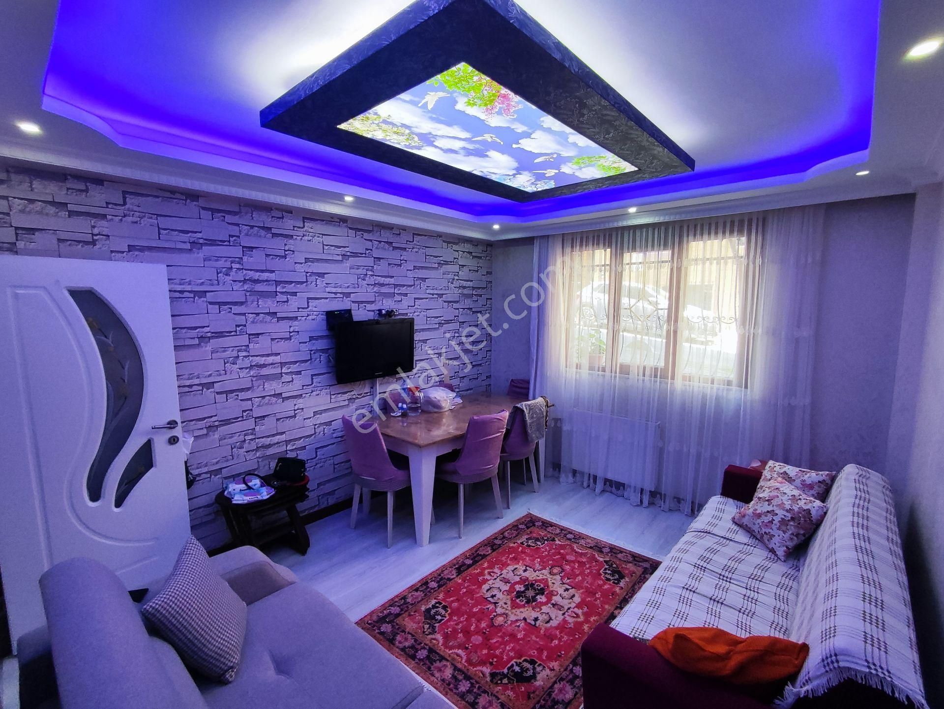 Bağcılar Demirkapı Mah. Satılık 2+1 Bahçe Katı Daire
