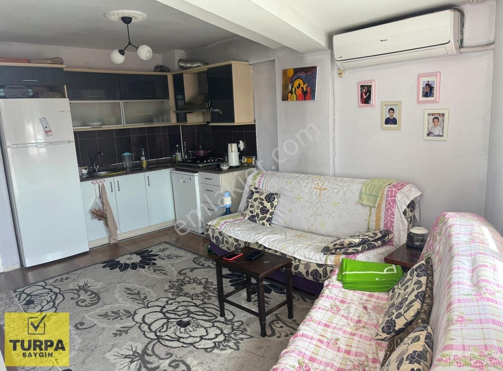 Turpadan Gülyaka Mahallesinde 2+1 Açık Mutfaklı Satılık Daire.