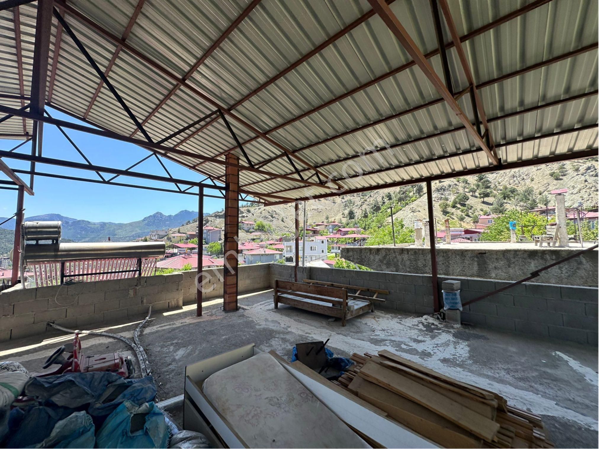 Pozantı Selçuk Emlak’tan Merkezde Satılık Müstakil Ev - Görsel 13