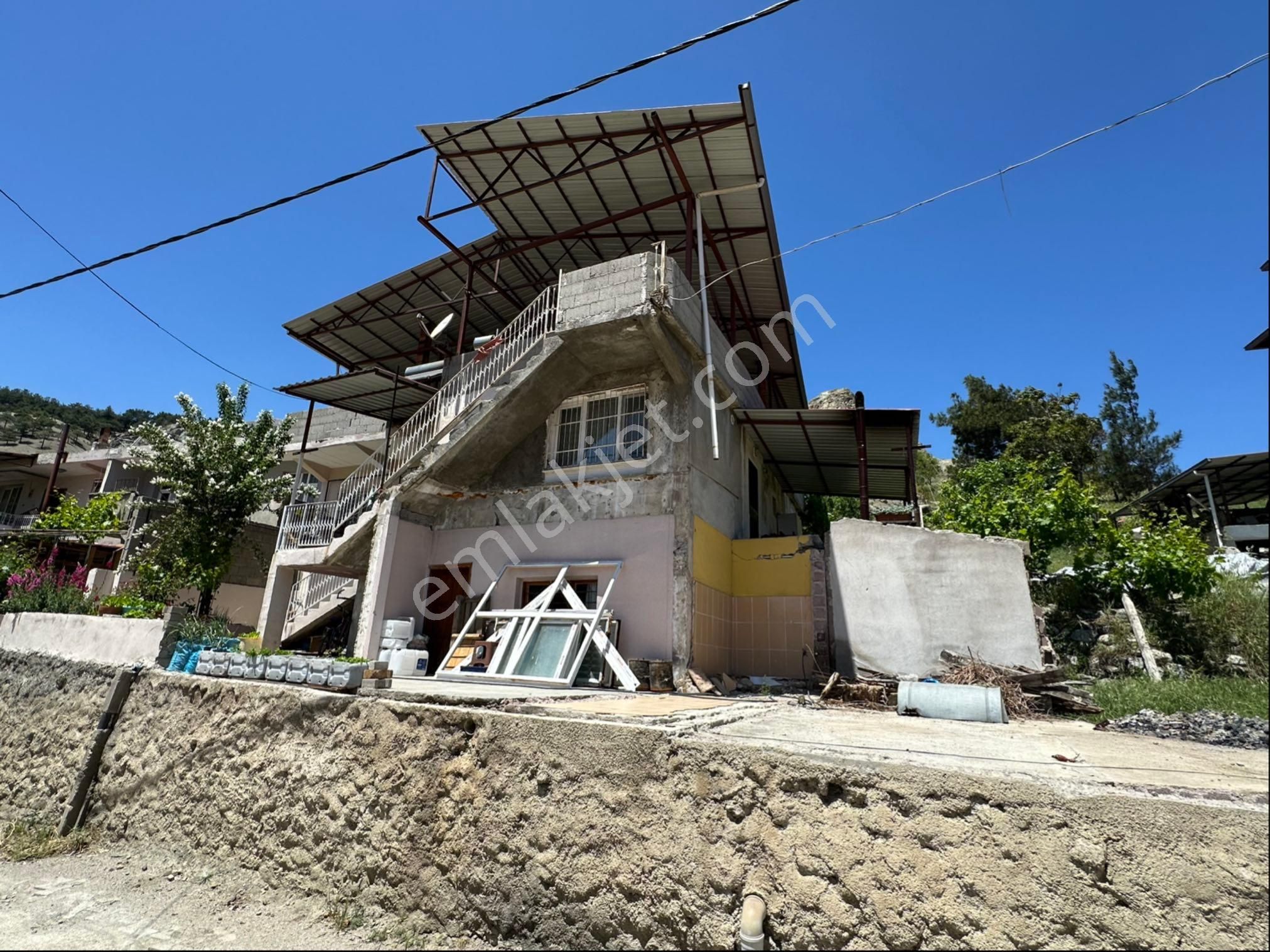 Pozantı Selçuk Emlak’tan Merkezde Satılık Müstakil Ev - Görsel 22