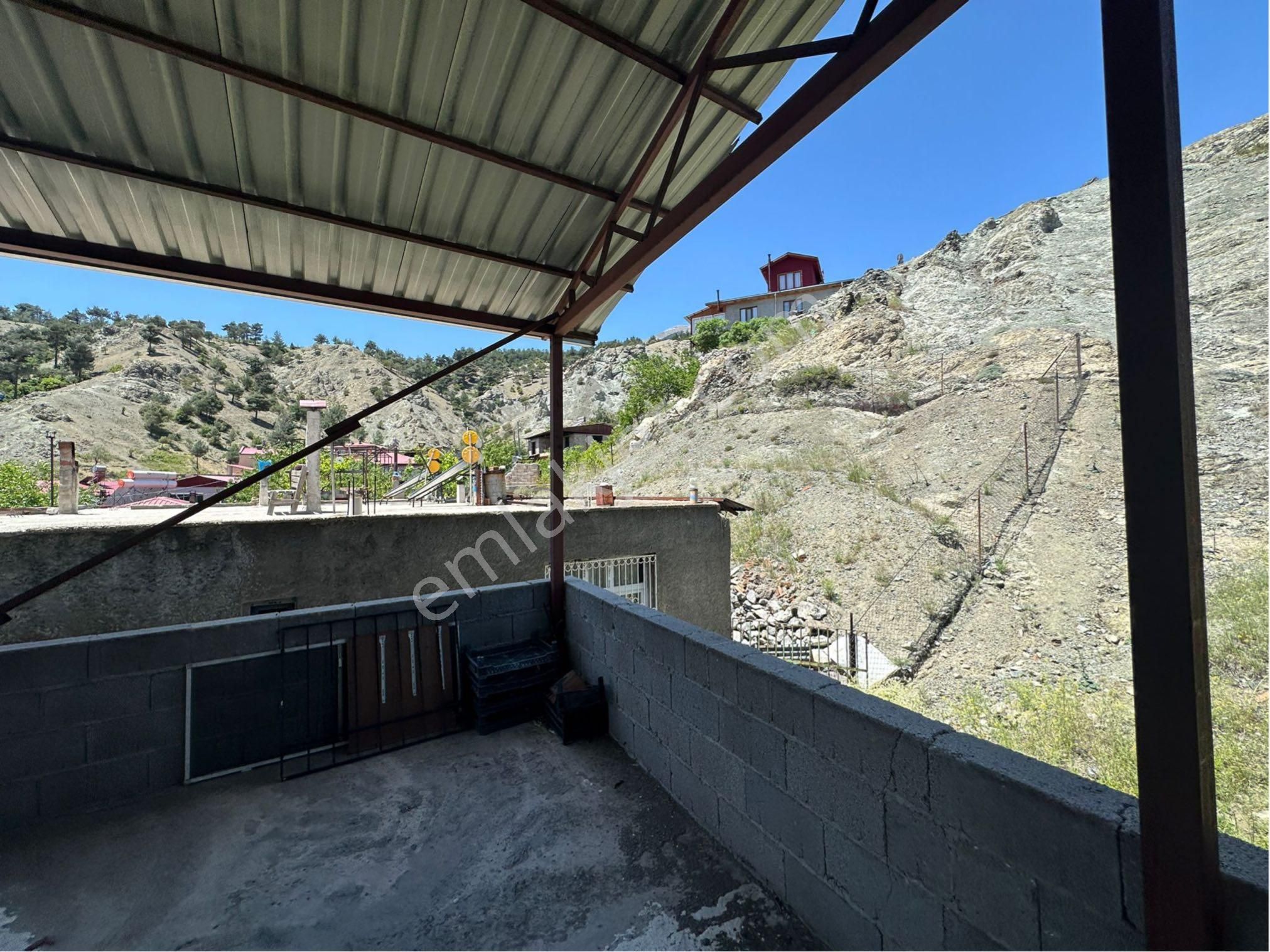 Pozantı Selçuk Emlak’tan Merkezde Satılık Müstakil Ev - Görsel 17