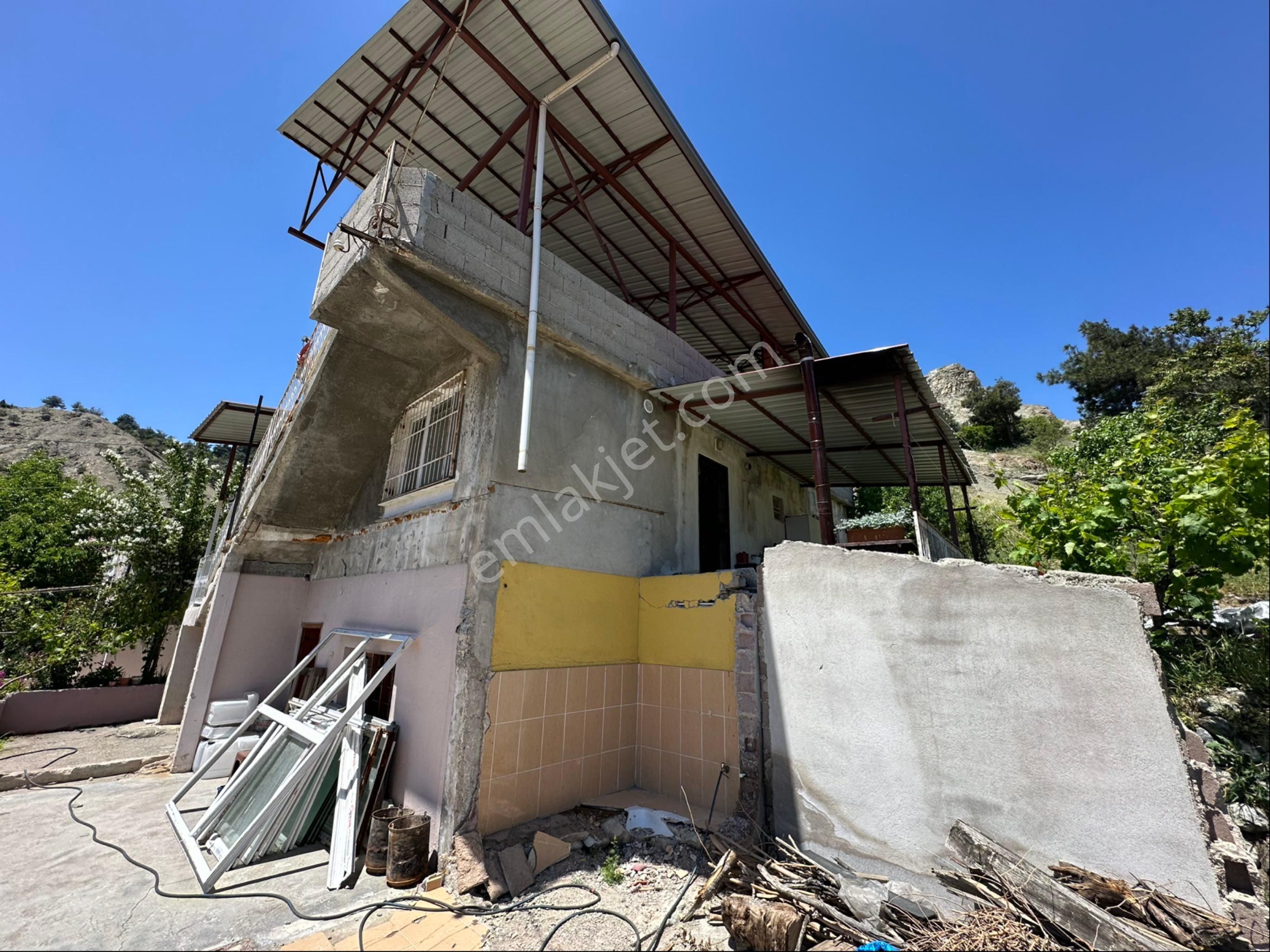 Pozantı Selçuk Emlak’tan Merkezde Satılık Müstakil Ev - Görsel 20