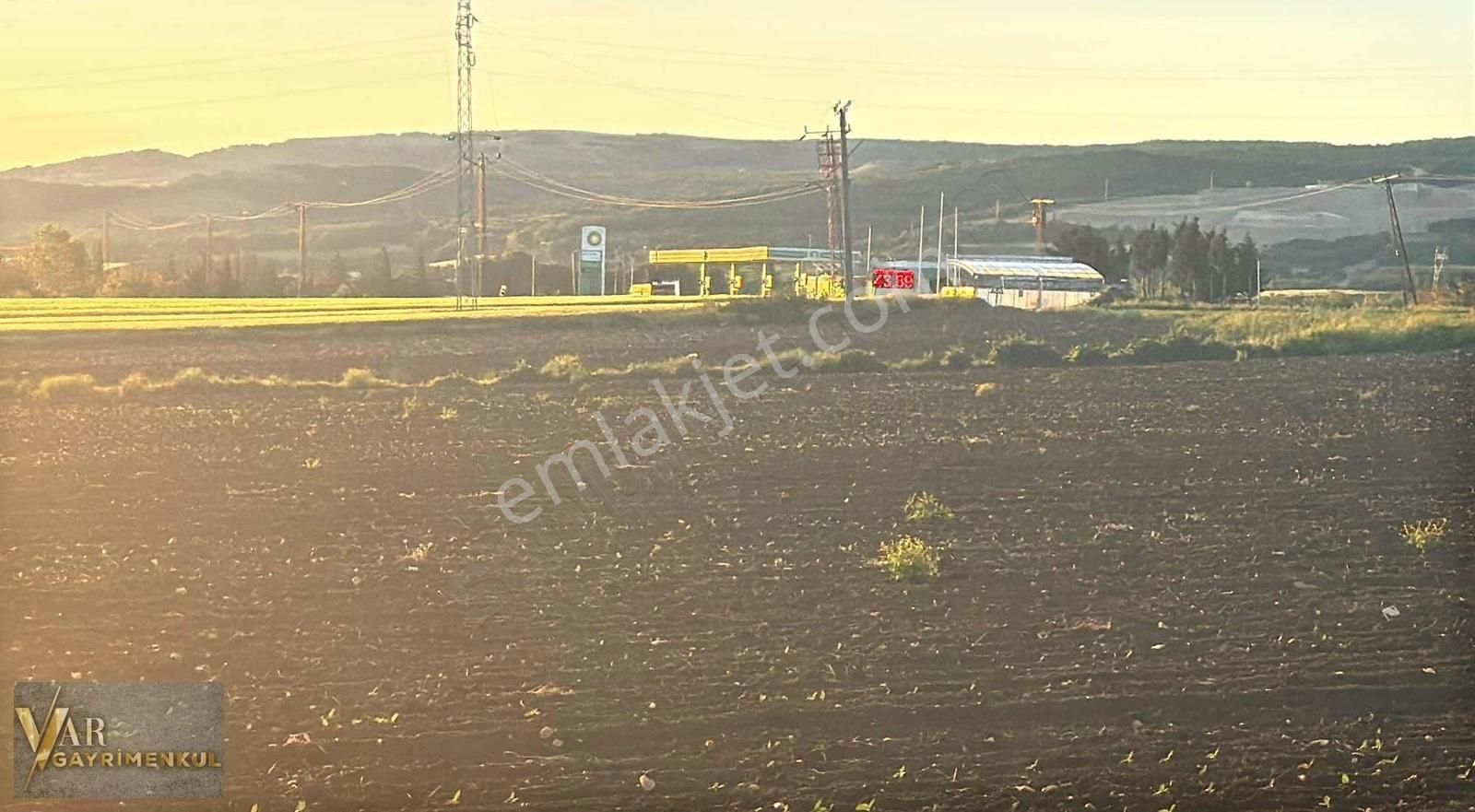 Kırklareli Vize Evrenli Asfalt Cephe Satılık 260m2 Hisse
