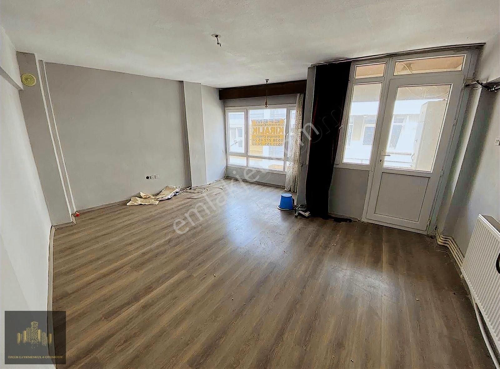 Manisa Akhisar Efemden Postane Karşısı Ofise Eve Kiralık 2+1!!