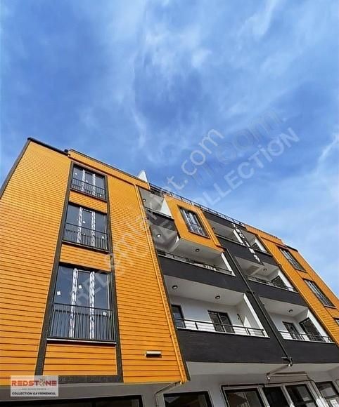 Kartepe İstasyon'da Satılık 3+1 Arakat Daire