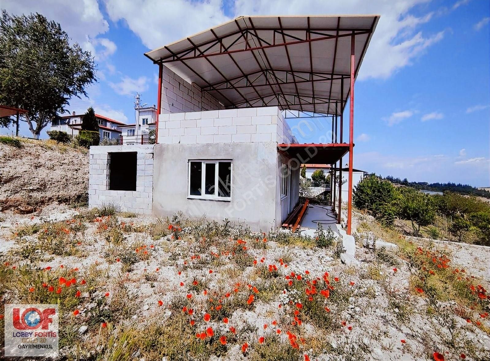 Lobby Fortisten Karakurtta 628m2 Satılık Ev Ve Arsası
