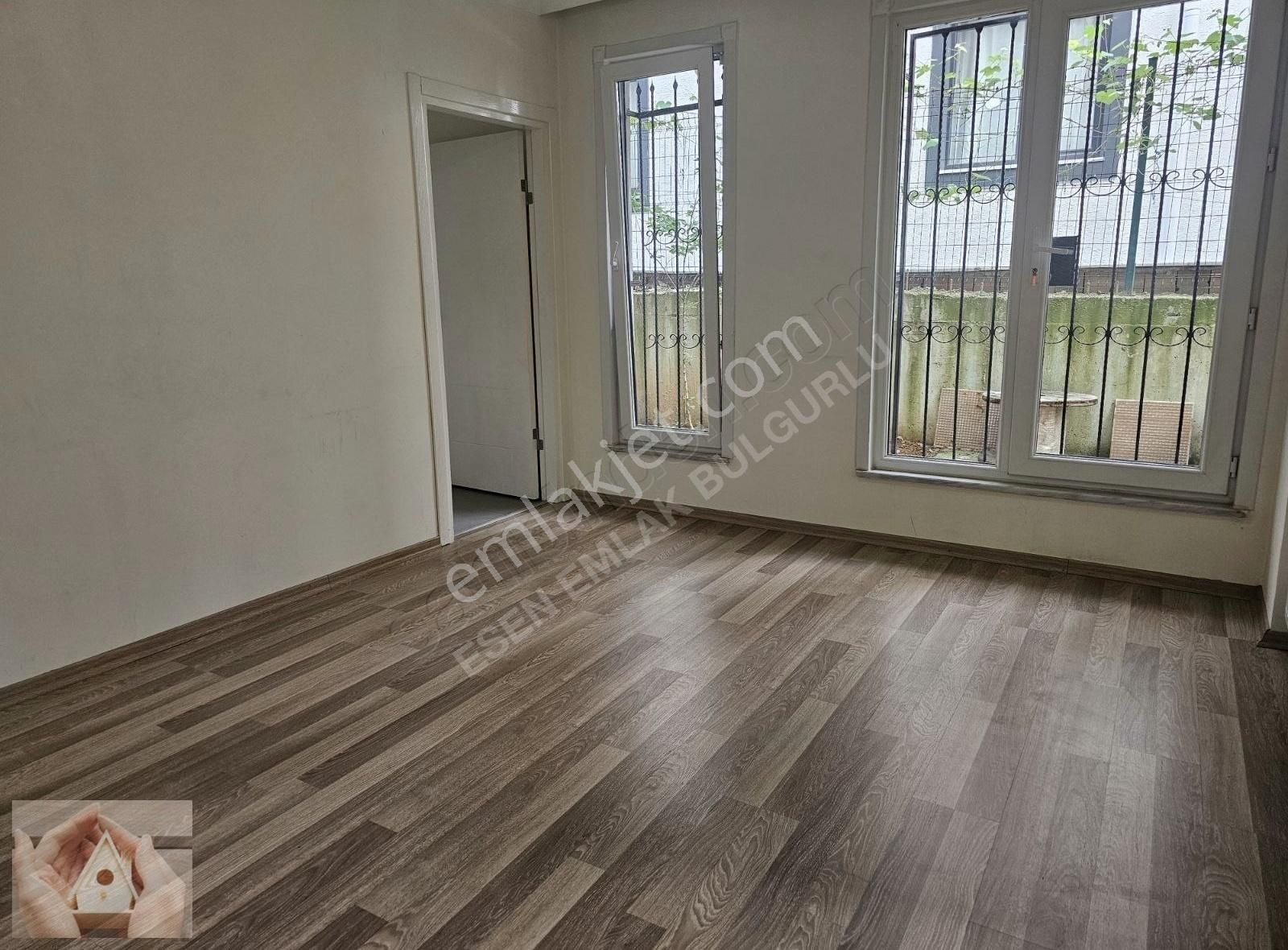 Esen Emlak Aracılığıyla *** Bahçe Kullanımlı Kiralık Daire