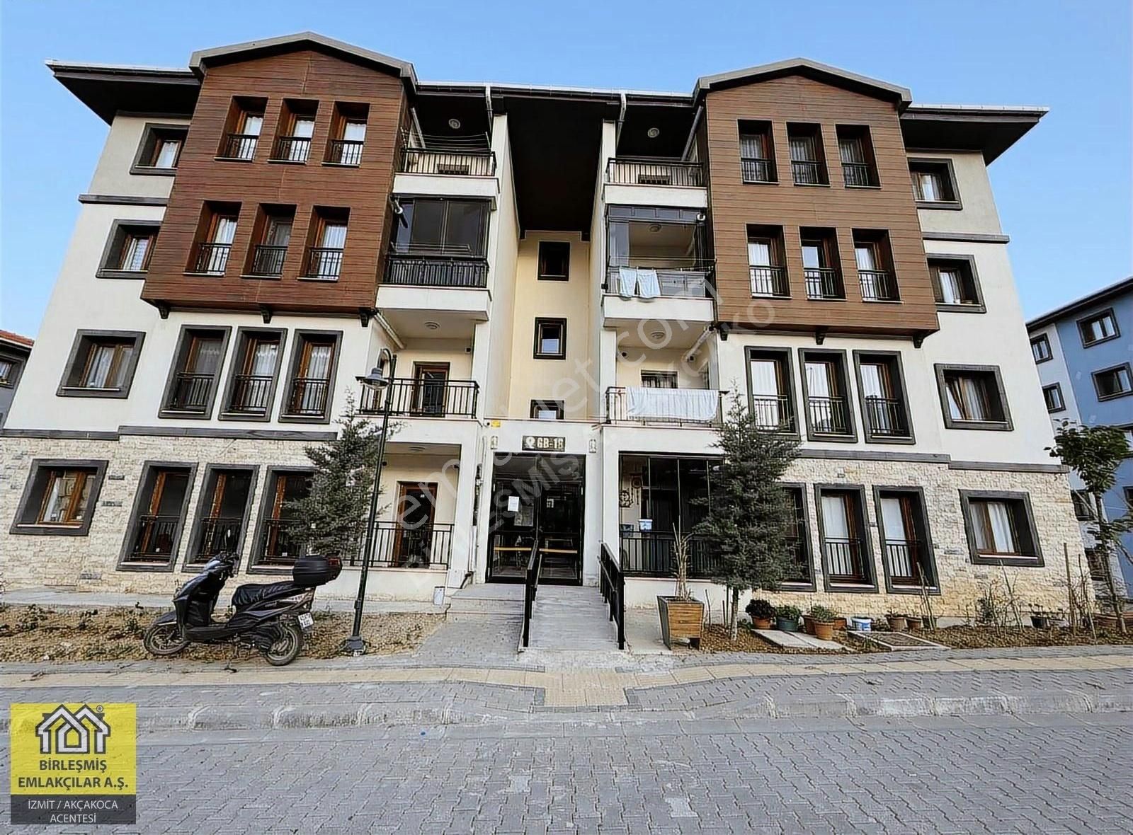 İzmit Sepetçi Toki 3+1 107 M2 Göl Manzaralı Satılık Daire