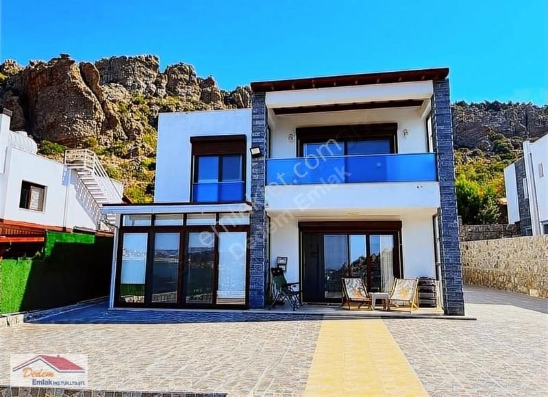 Gündoğan'da Satılık 5+2 Müstakil Bahçeli Villa