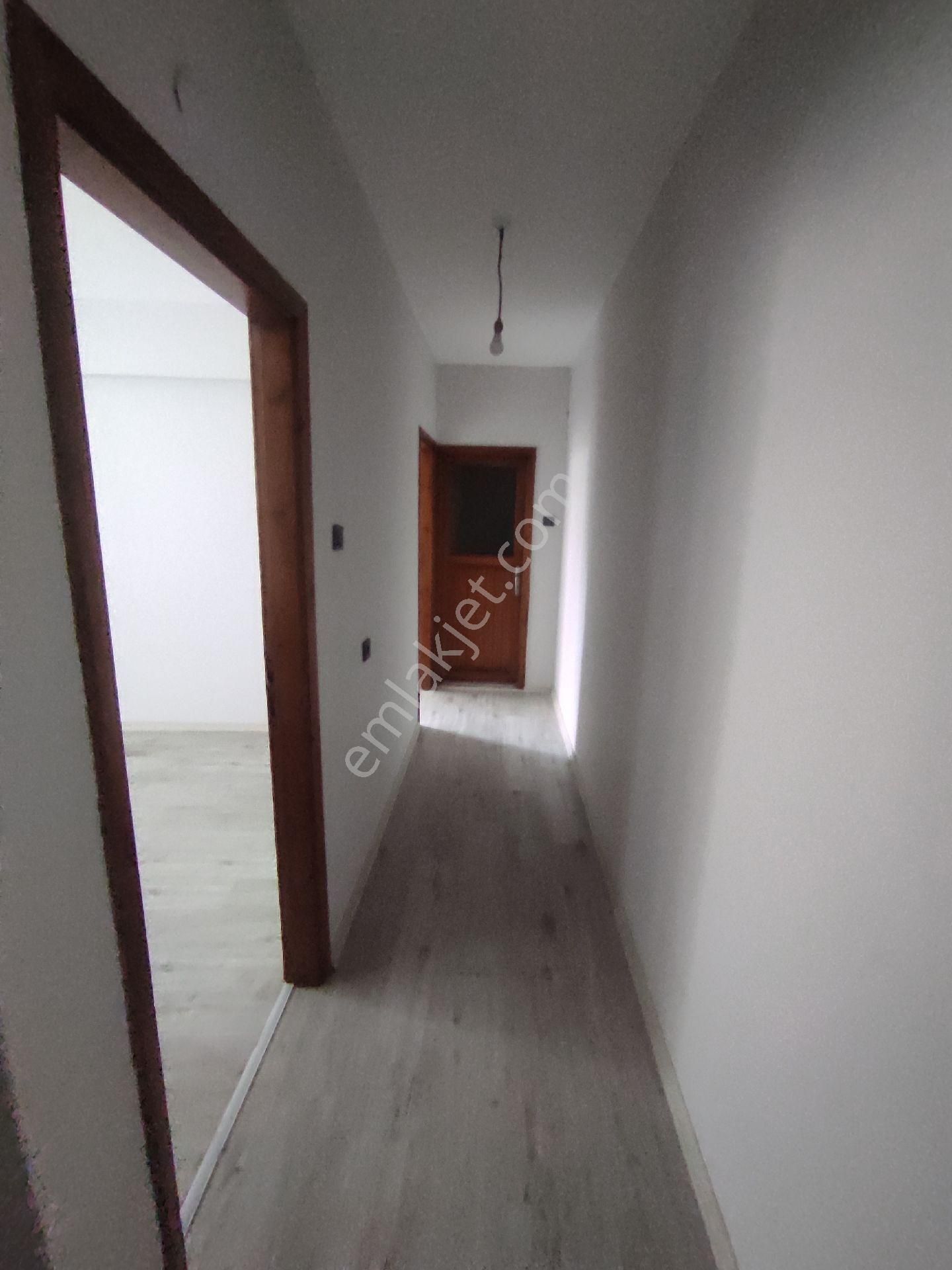 Trabzon Bahçecikde Satılık Anayol Üzerinde 726m2 Kullanımlı Bina, - Görsel 11