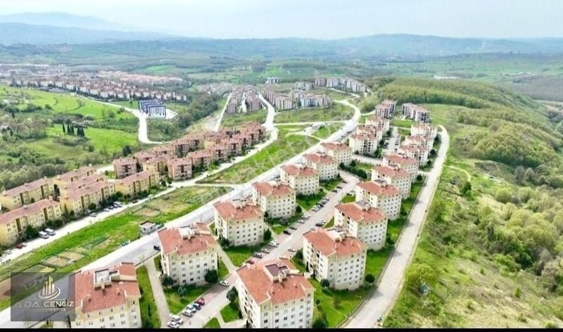 Masrafsız İçi Özenle Yapılmış Asansörlü Daire