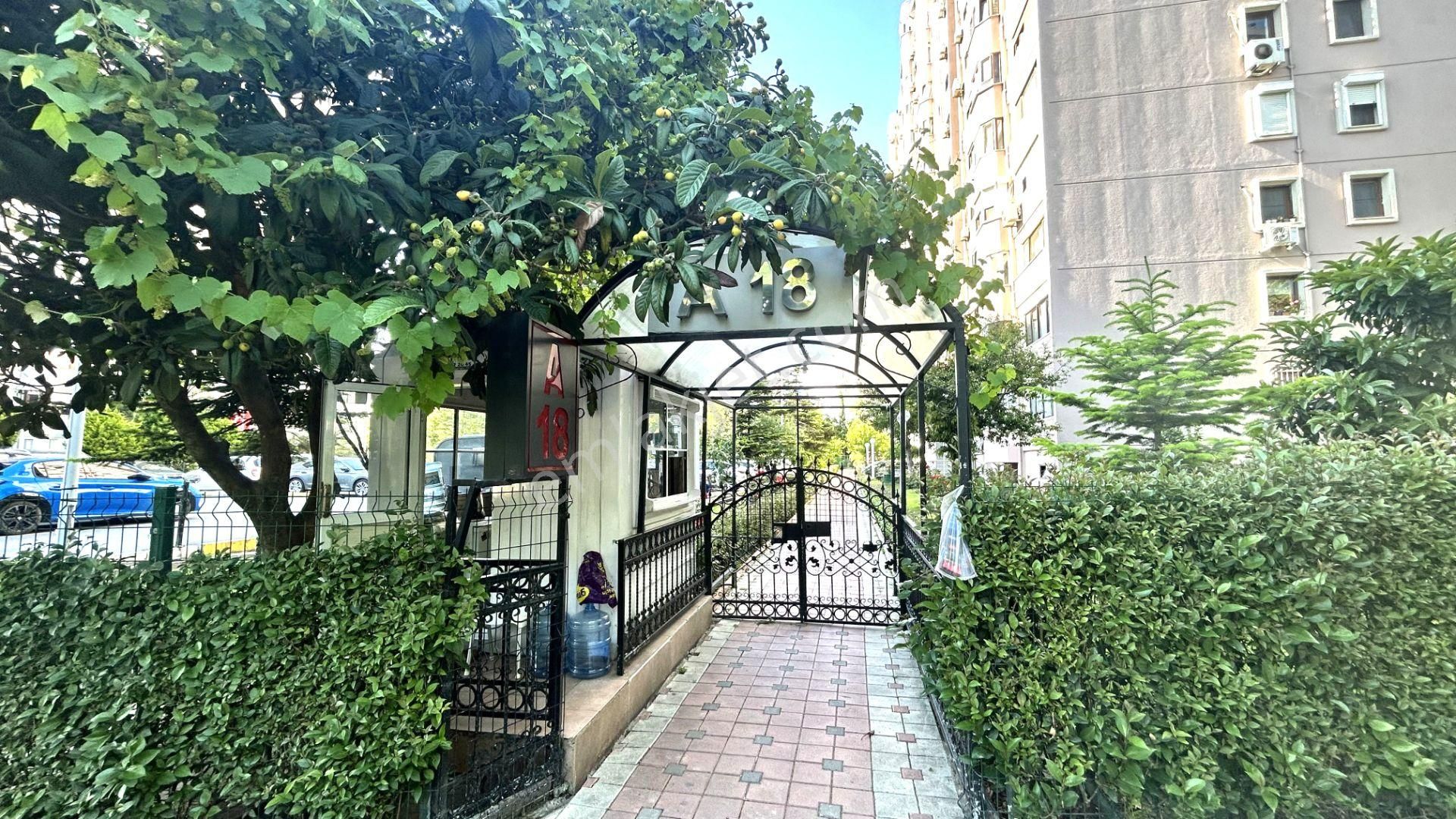 'bakırköy Ataköy 9.kısım 2+1 Satılık Daire'