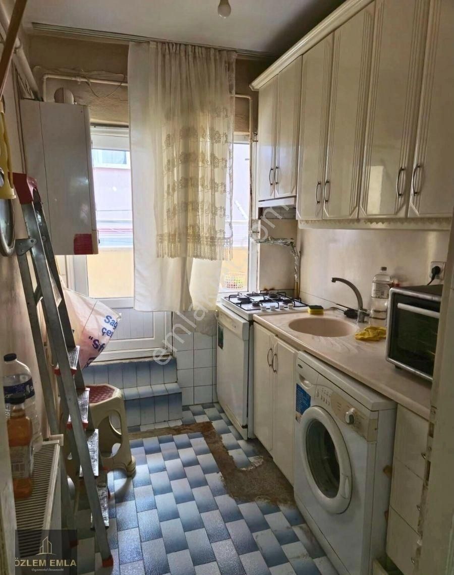 Bandırma Özlem Gayrimenkulden Sunullah Mahallesinde 2+1 Arakat Satılık Daire