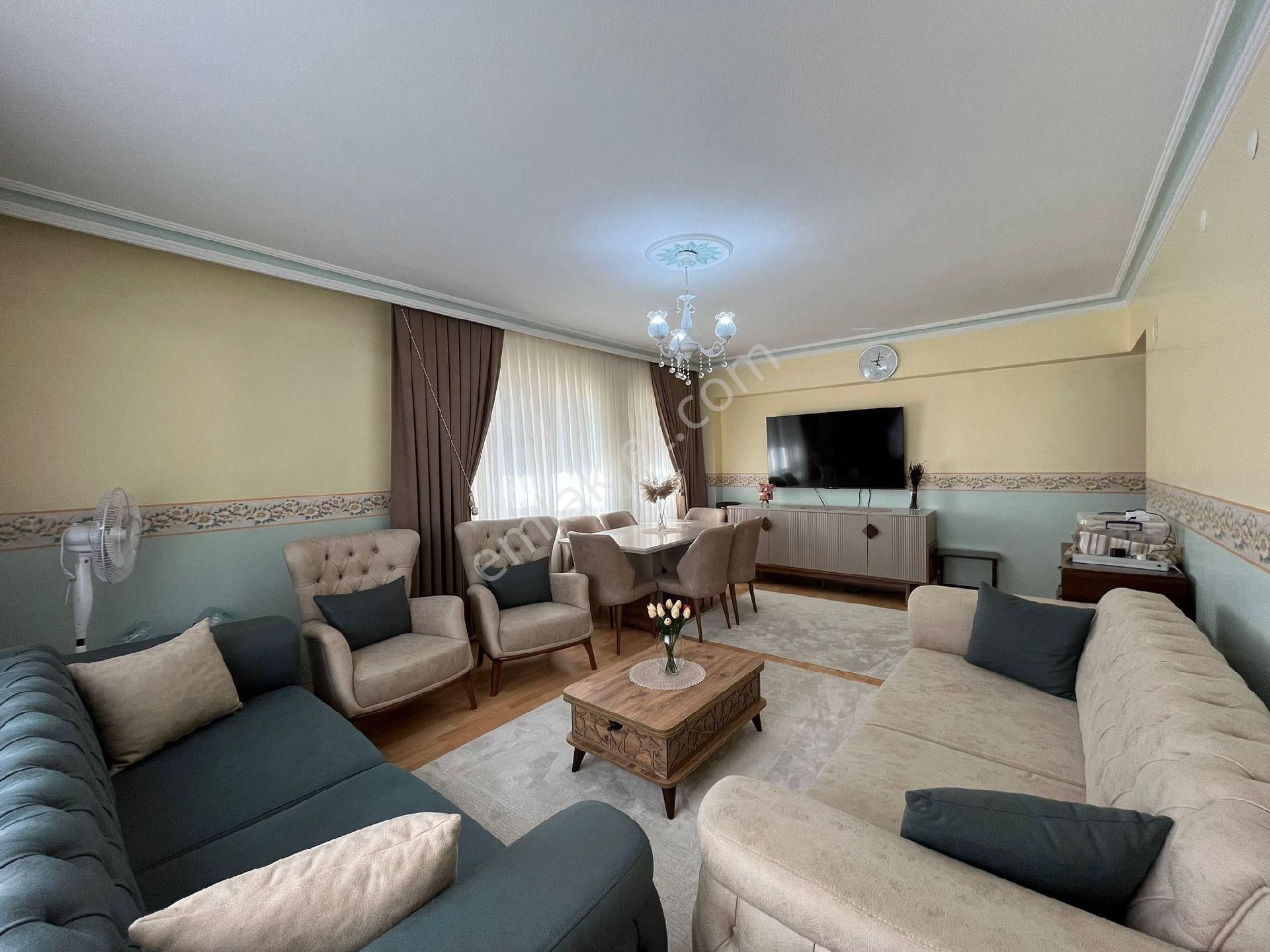 3+1 Cadde Üzerinde Geniş Daire