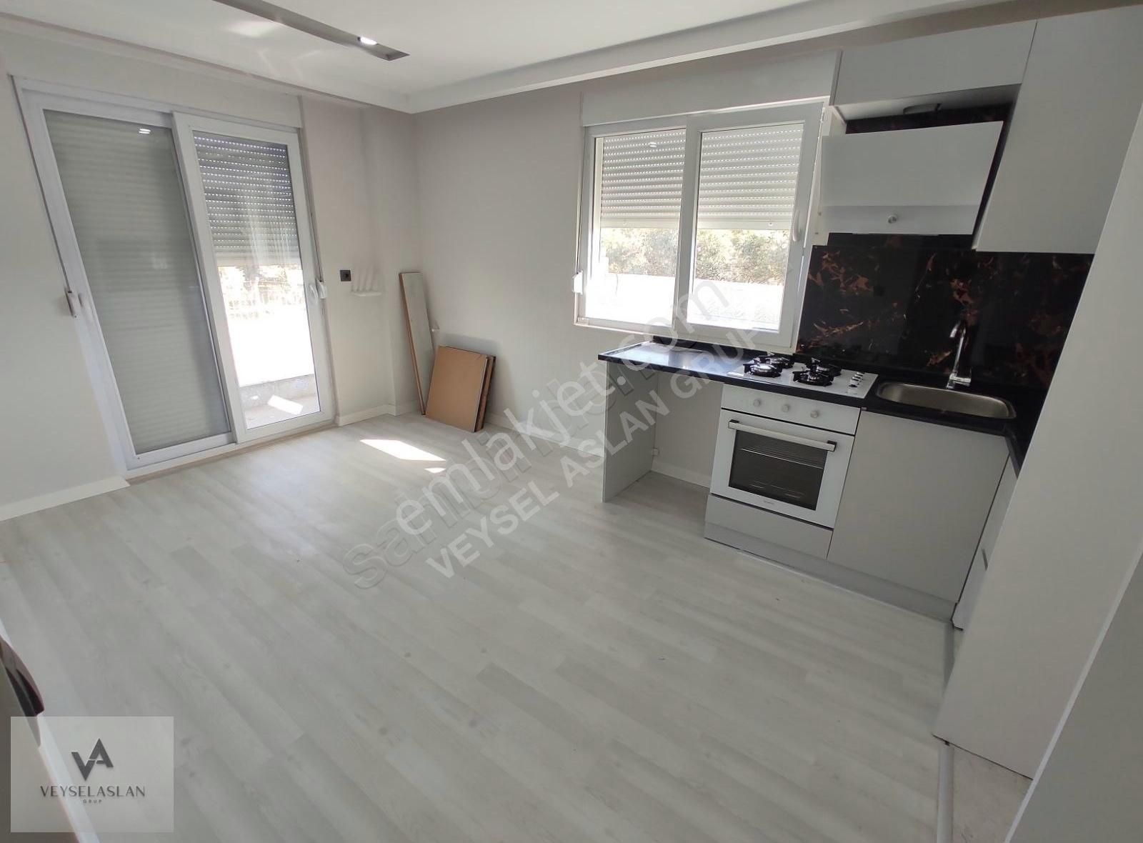 Kiralık 1+1 Havuzlu Site Yüksek Giriş Kullanışlı Merkezi Konum