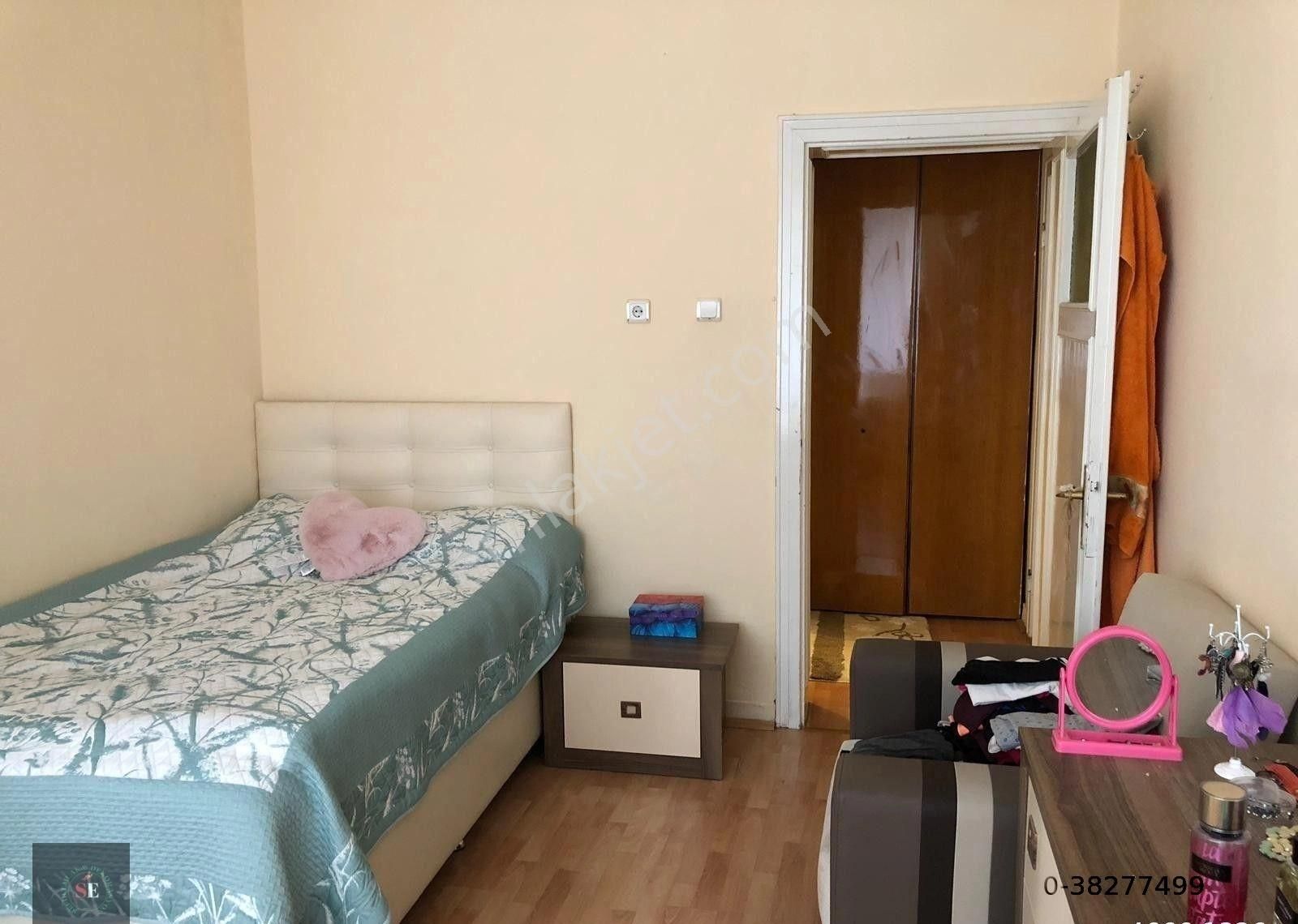 Bahçelievler 62 Sokakta Kiralık 2+1 Y Giriş Otoparklı Merkezi Isınma Daire