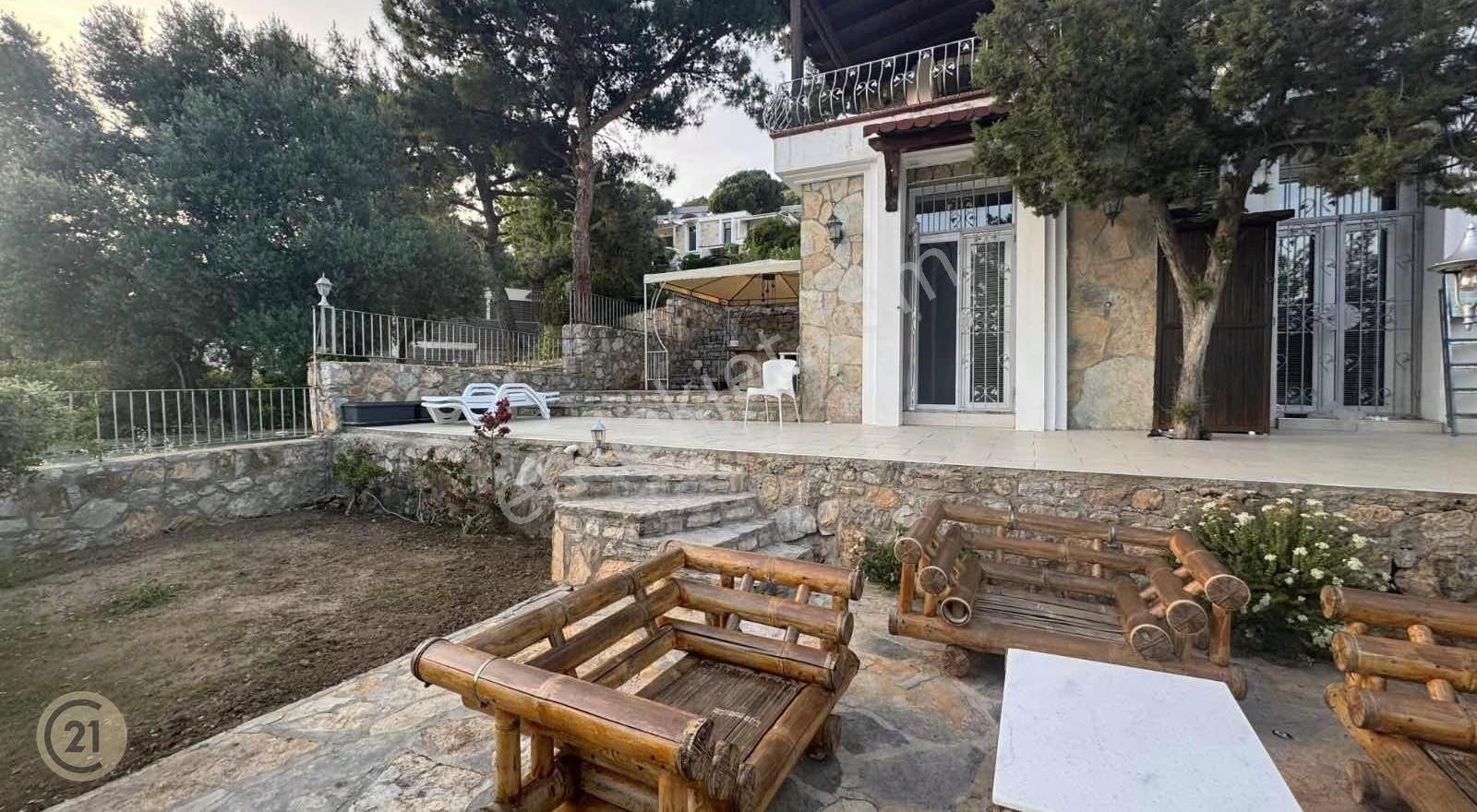 Century21 Point'den Deniz Manzaralı Müstakil,full Eşyalı Villa