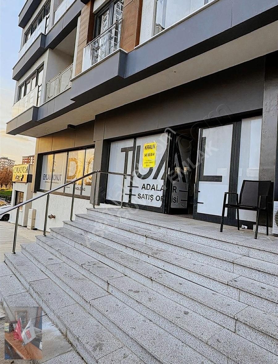 Tual Adaların En Gözde Merkezinde Önü Açık Kiralık Dükkan