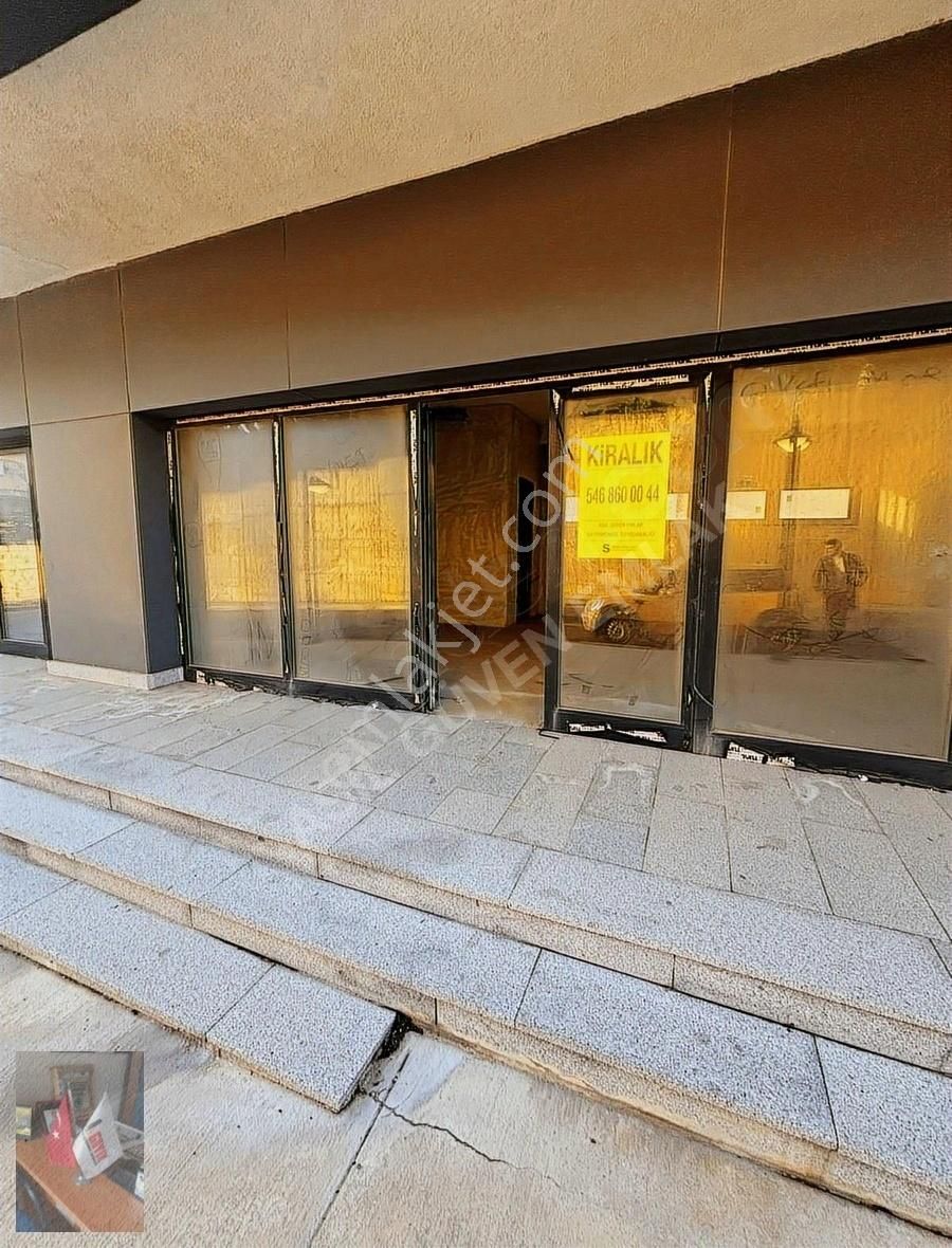 Kartal Tual Adalarda 35 Metrekare Kiralık Dükkan