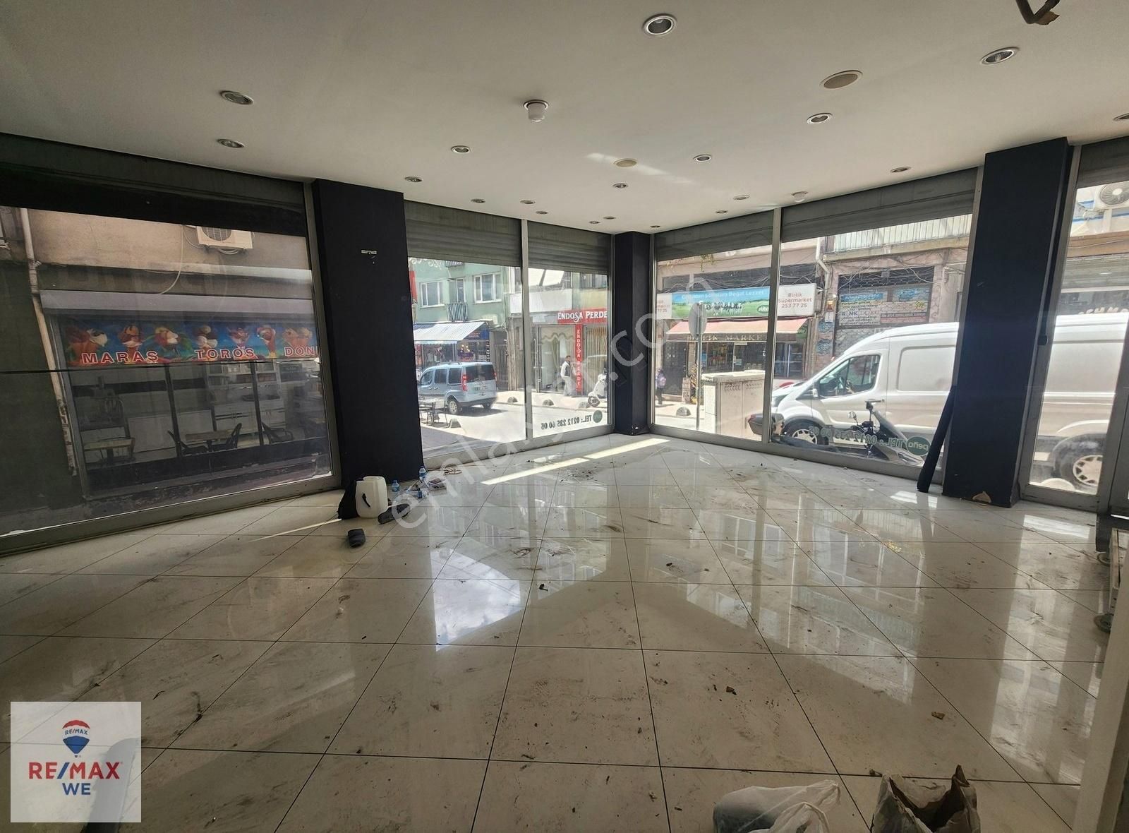 **kasımpaşa Zincirlikuyu Caddesi Üzerinde**köşe Dükkan - 100 M2*