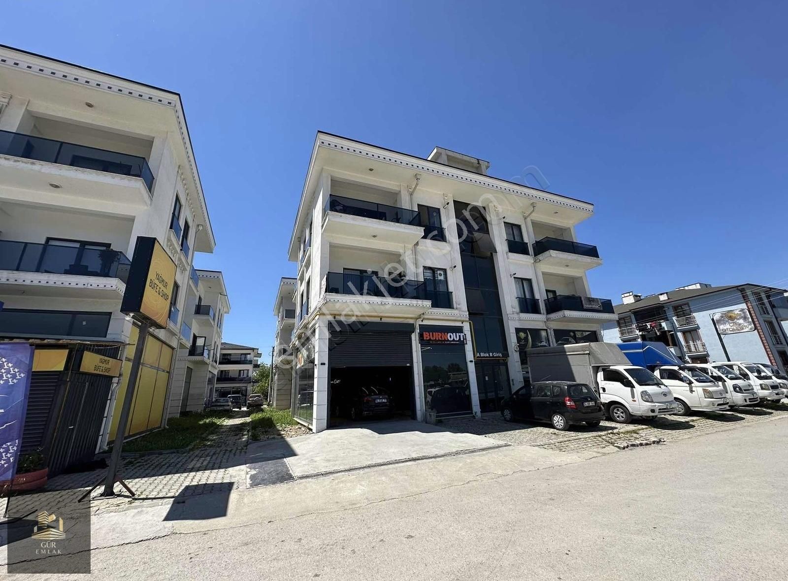 Tuzla Mahallesinde 2+1 100 M2 Satılık Daire