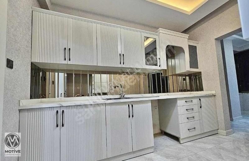 Mavikent'in Merkezi Konumda Satılık 2.5+1 Daire (iskanı Ödenmiş)
