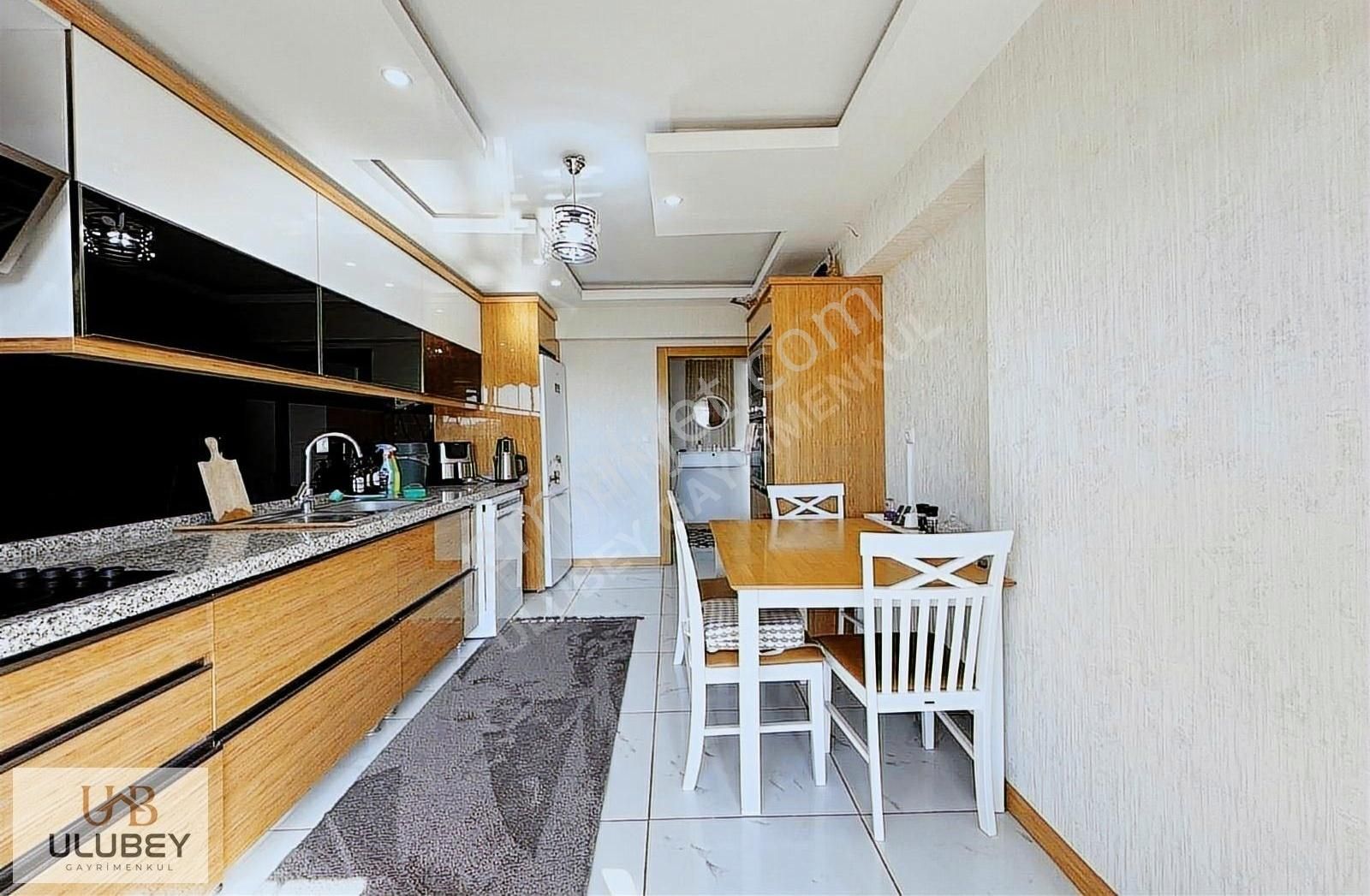 Kuşcağız'da Site İçerisinde Masrafsız Geniş M2'li 3+1 Daire