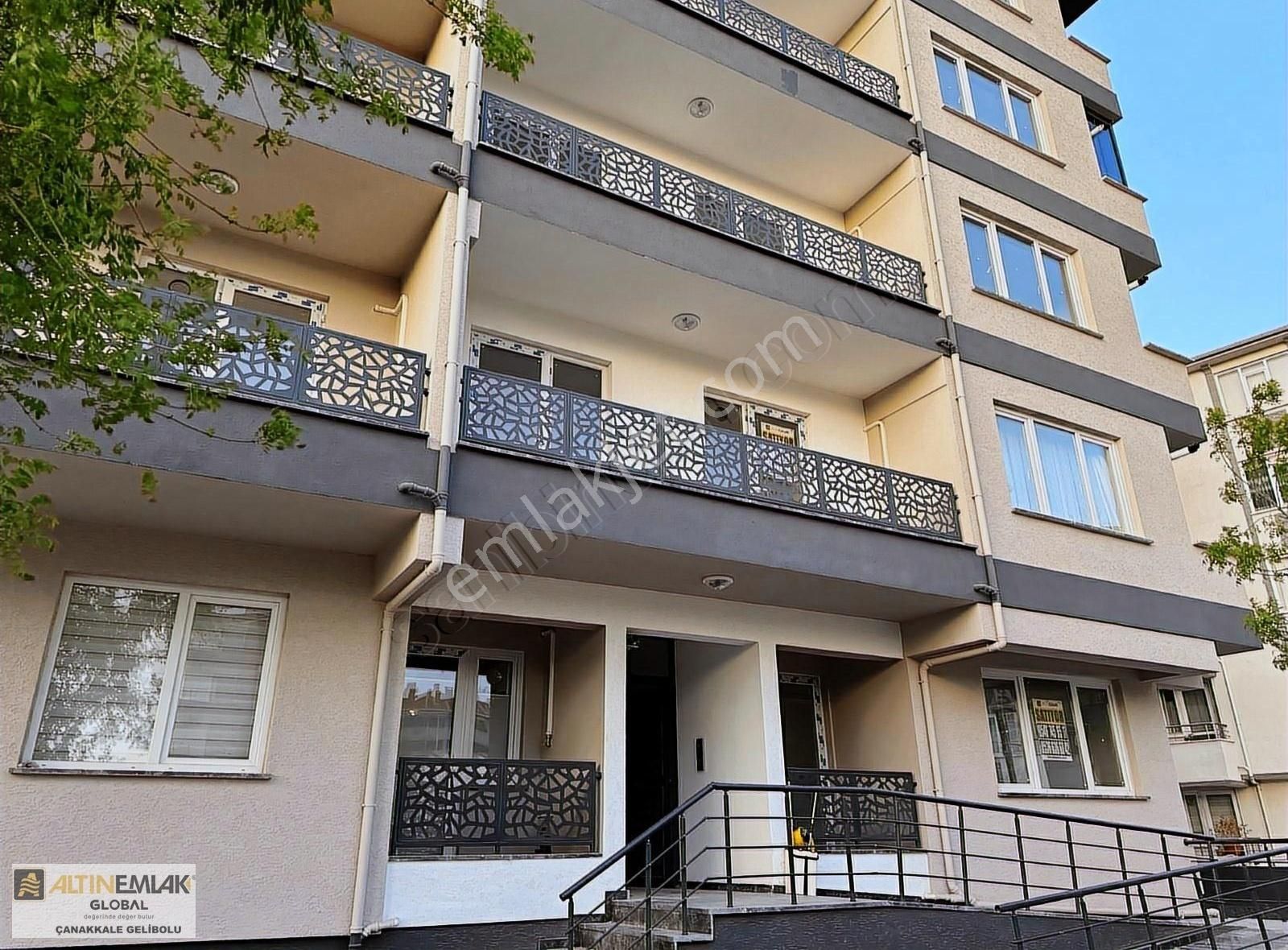 Altın Emlaktan Sıfır Arakat Fırsat 1+1 Satılık Daire