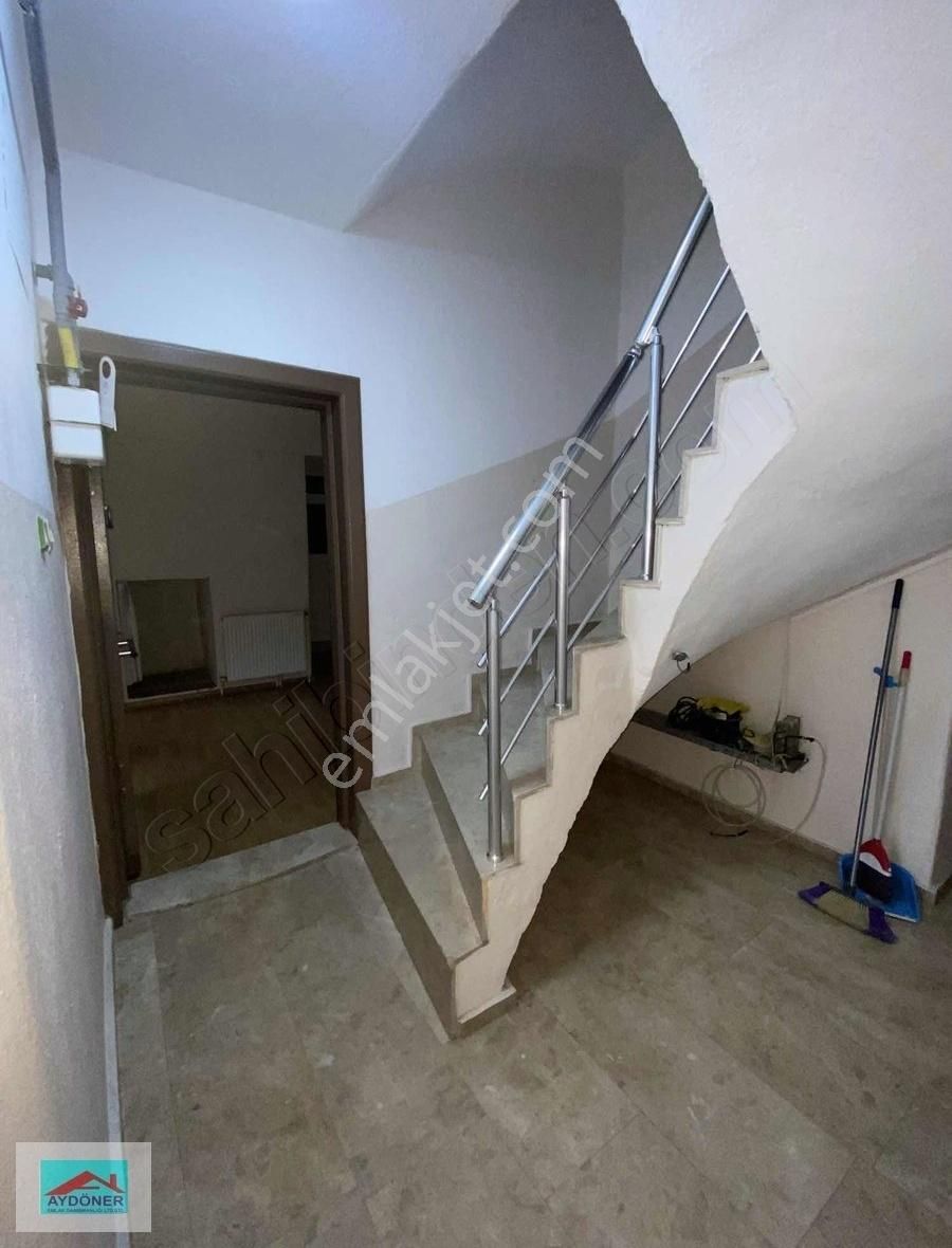 Buca Yeşilbağlarda Giriş Katı Doğalgazlı Kiralık Daire