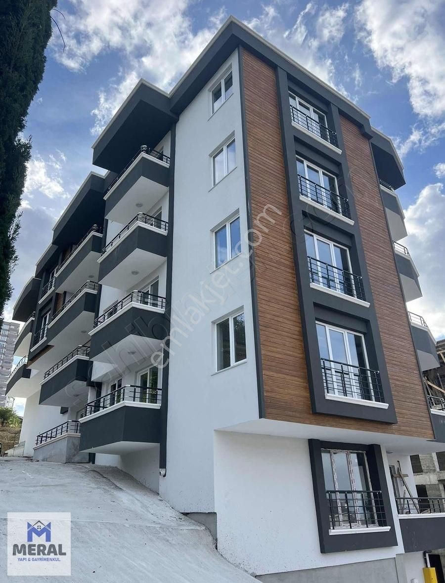 Meral Yapı&gayrimenkulden Satılık 2+1 Lüks Daire