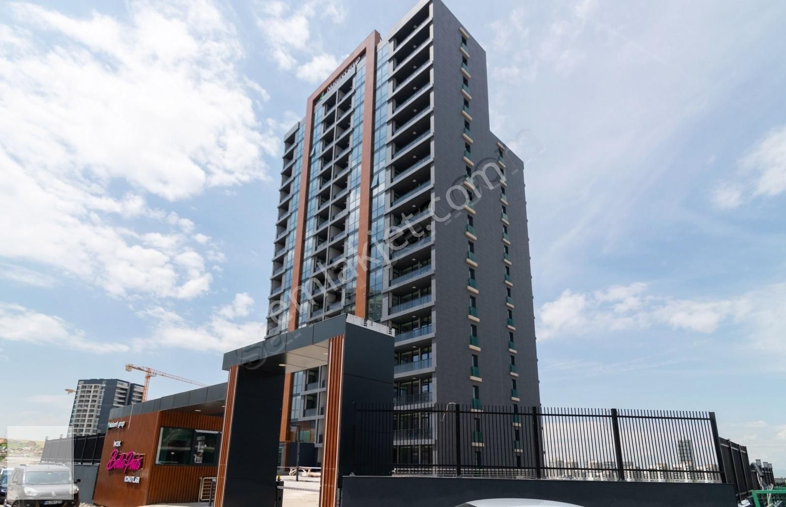 İncek Bella Pais Kiralık 1+1 Büyük Tip Köşe Daire