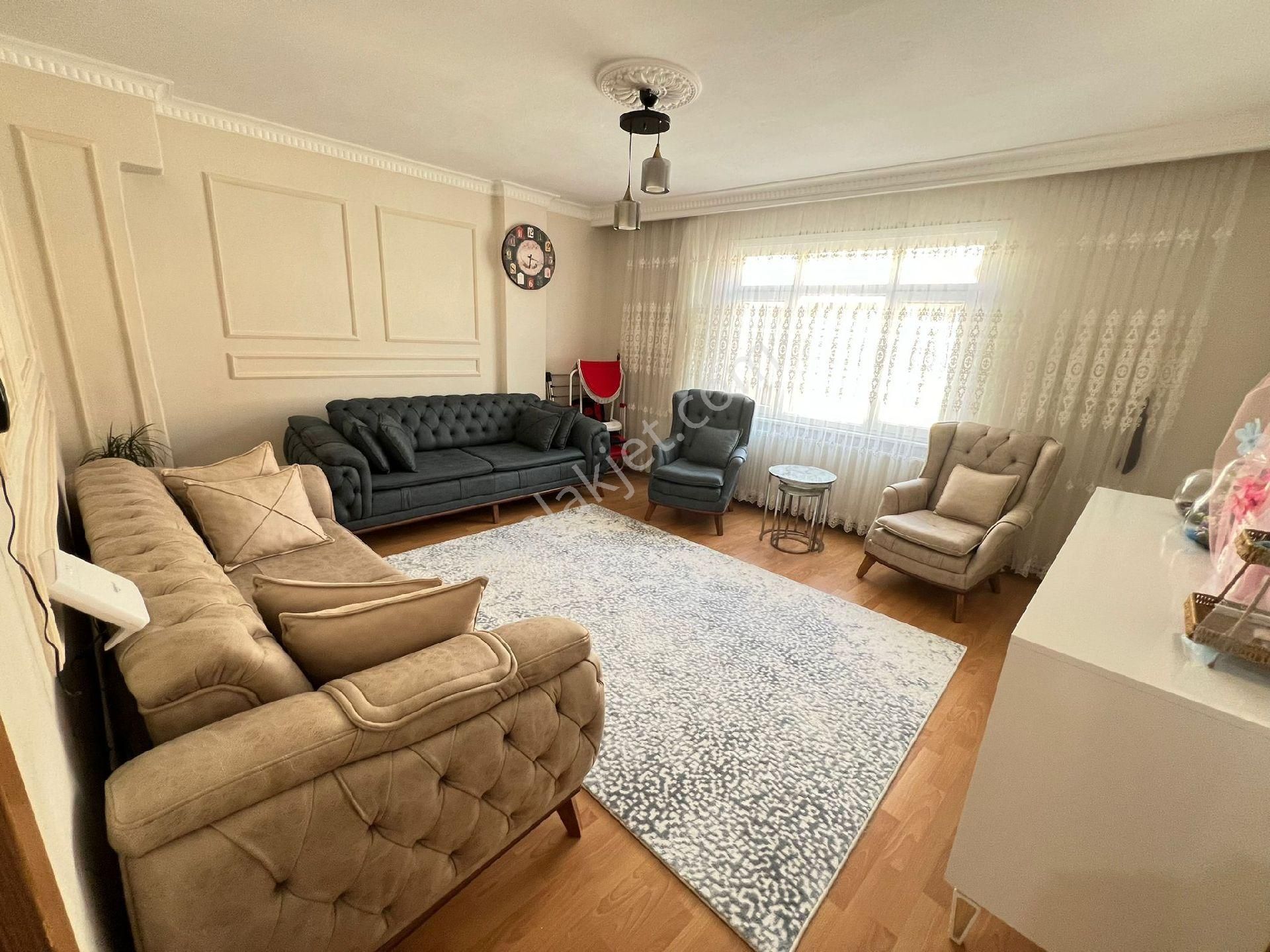 Pusula İnş.tan S.çiftligi Mah Cadeye Cok Yakın 125m2 3+1 Arakat Daire