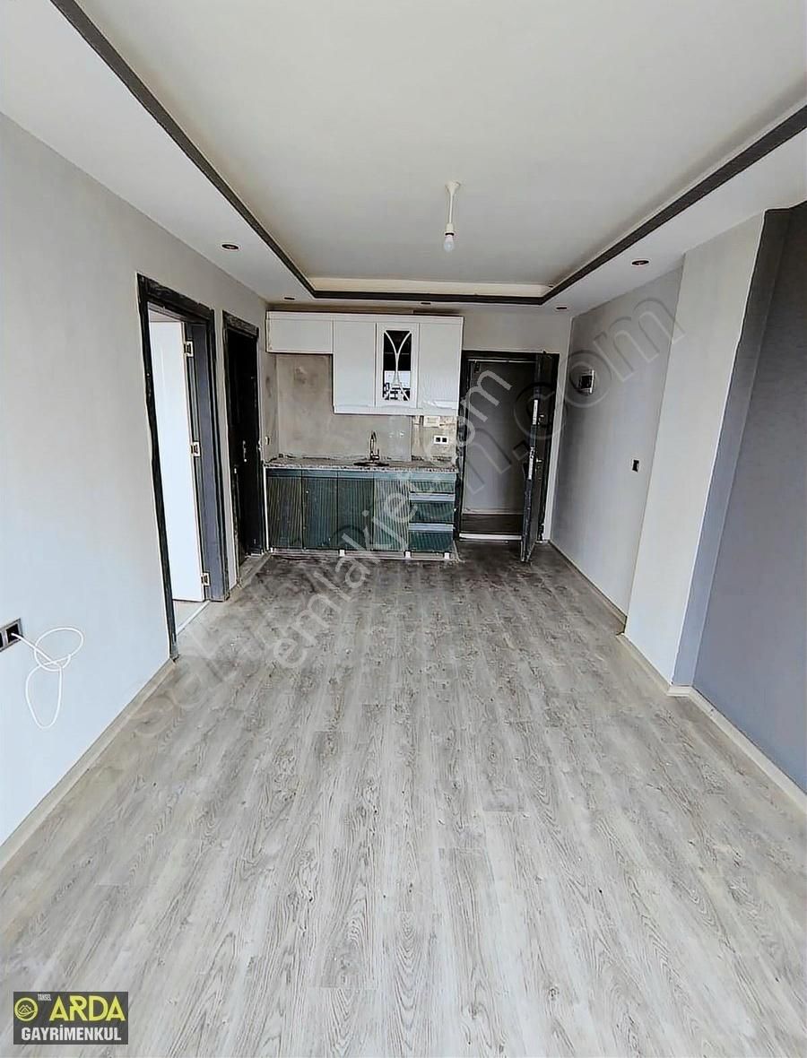 Osmangazi Mahallesinde 1+1 Sıfır Kiralık Daire