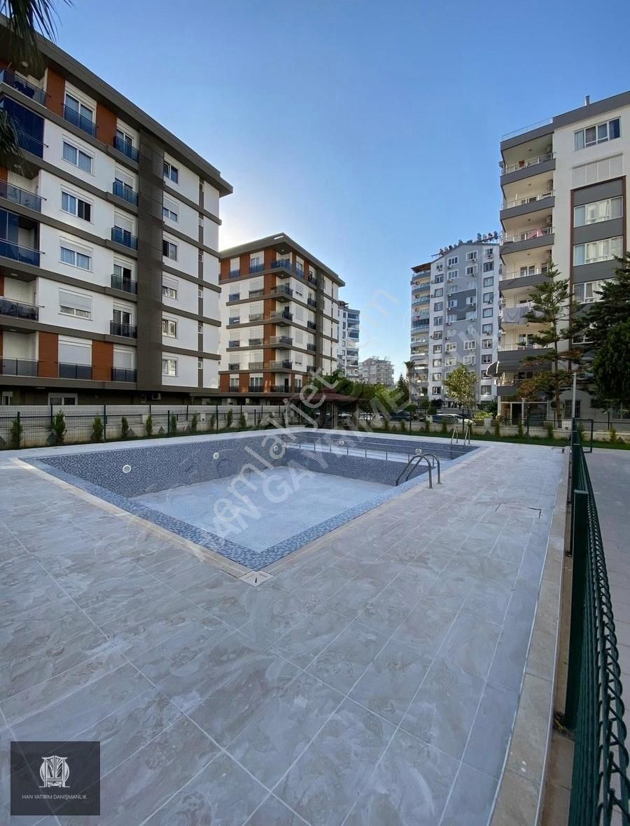 Uncalı'da Havuzlu Muhteşem Konumda 1+1 Kiralık