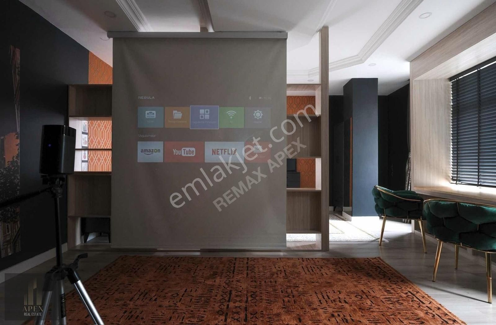 Metroya Çok Yakın Eşyalı Özel Dekorasyonlu 1+1 Kiralık Daire