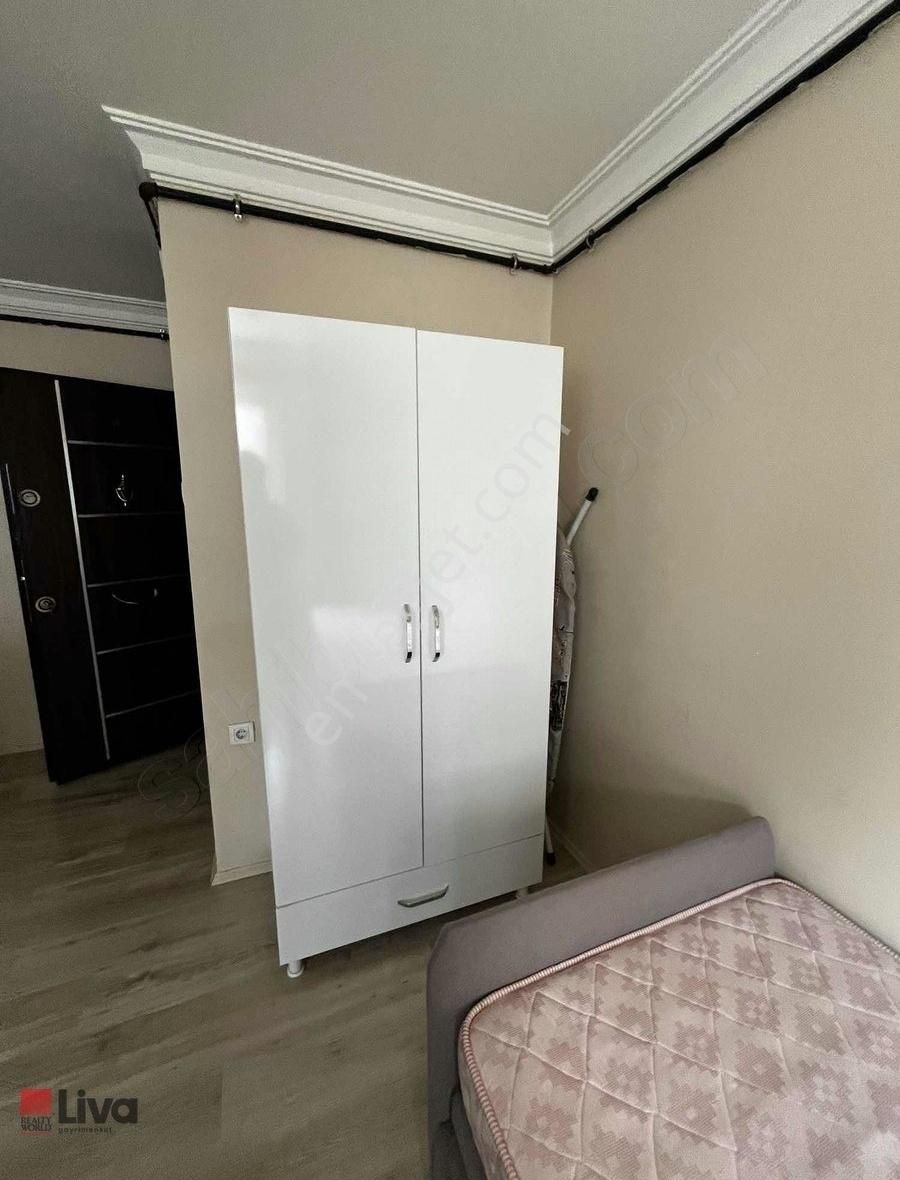 Liva'dan Plevne Mahallesinde 1+0 Eşyalı Kiralık Daire