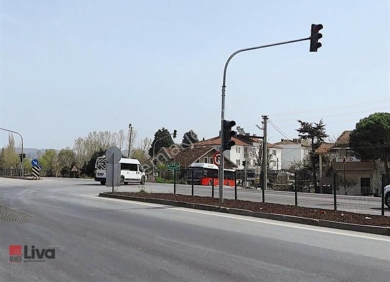 Liva'dan Balıkesir Paşaköy'de 13 Dönüm Arazi Yol Su Elektirik