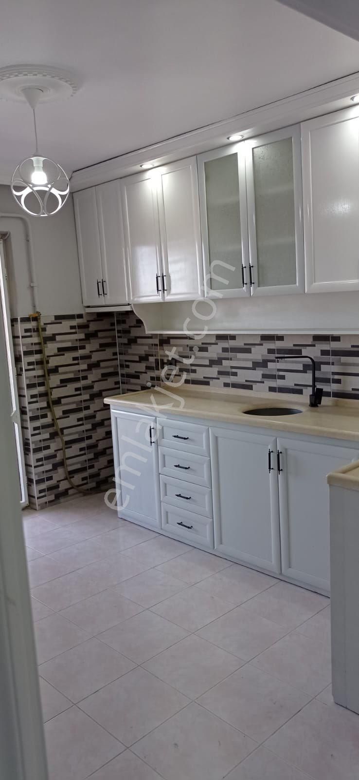 Fatih’ten Eşrefdinçer Mah Yeşilkent Sitesinde 3+1140 M2 Doğalgazlı Asansörlü Site İçi Daire