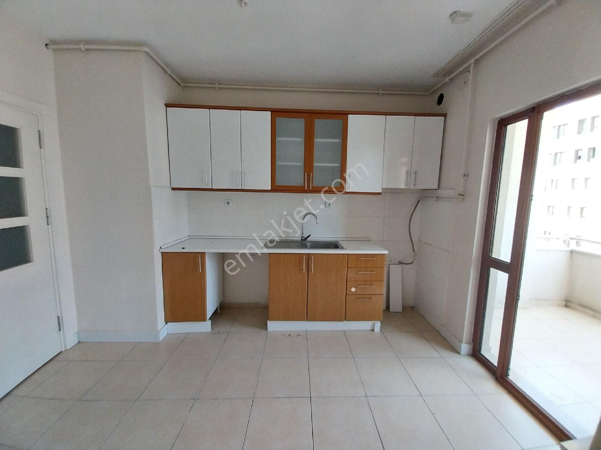 Muradiye Kampüs Toki Konutlarında Kiralık Arakat 2+1 Daire
