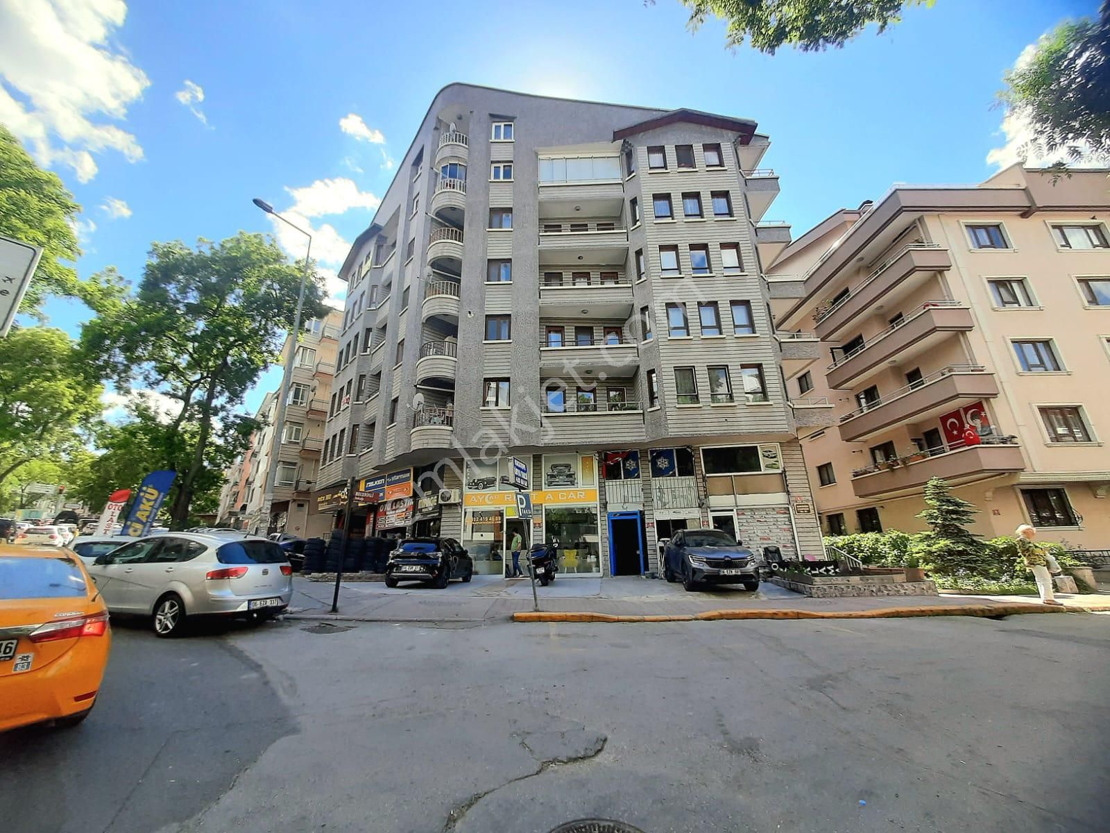 Ankara Kültür Mahallesi, Köşe Konumda 3+1 Ebeveyn Banyolu Daire
