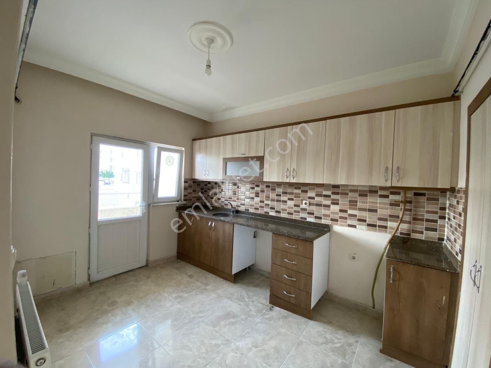 Kiralık 2+1 Mavikent 5. Etap'ta Geniş, Bakımlı, Fırsat Daire !