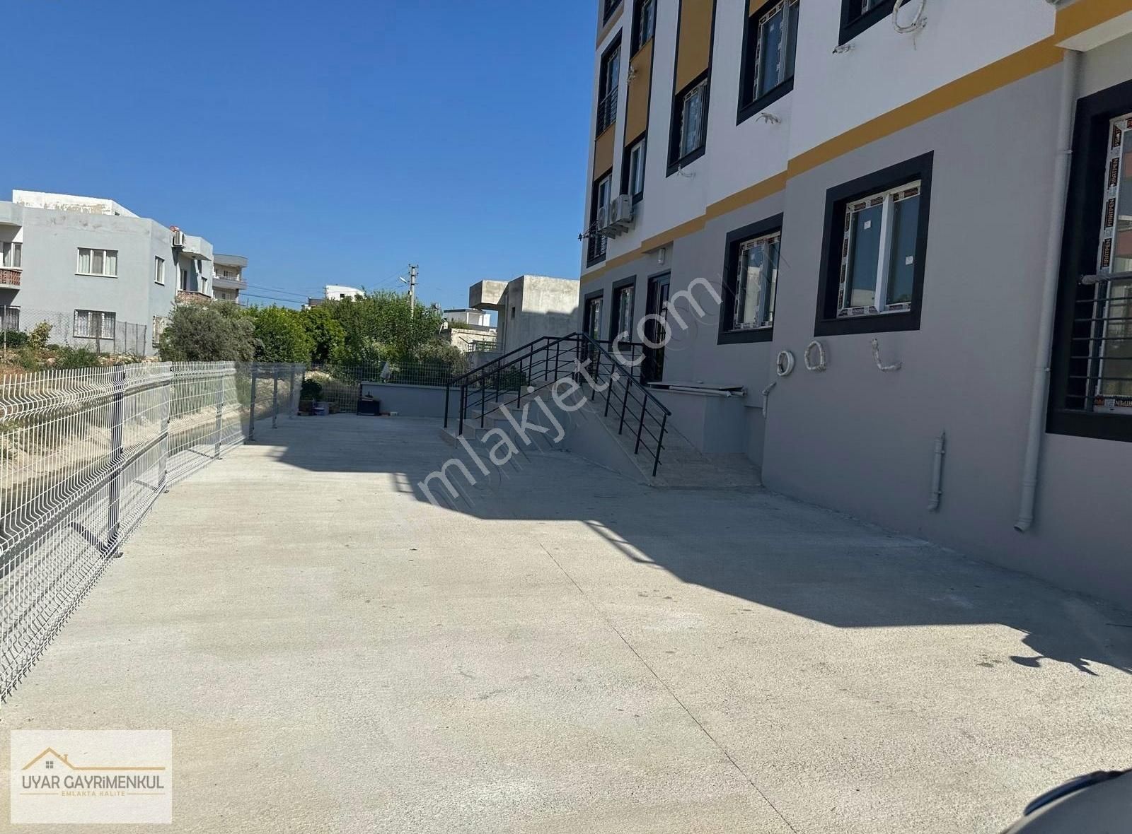Uyardan Silifke Sarıcalar İlkokul Yakını Satılık 2+1 Sıfır Daire