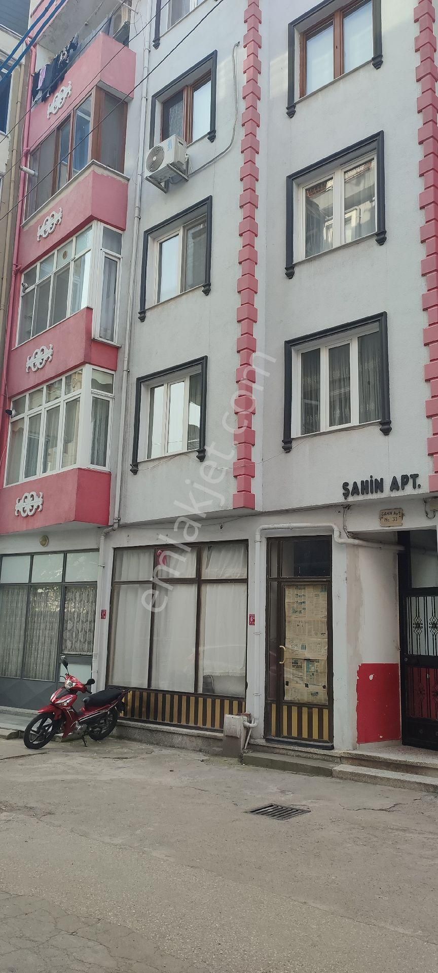 Merkezi Lokasyonda Ara Kat Daire